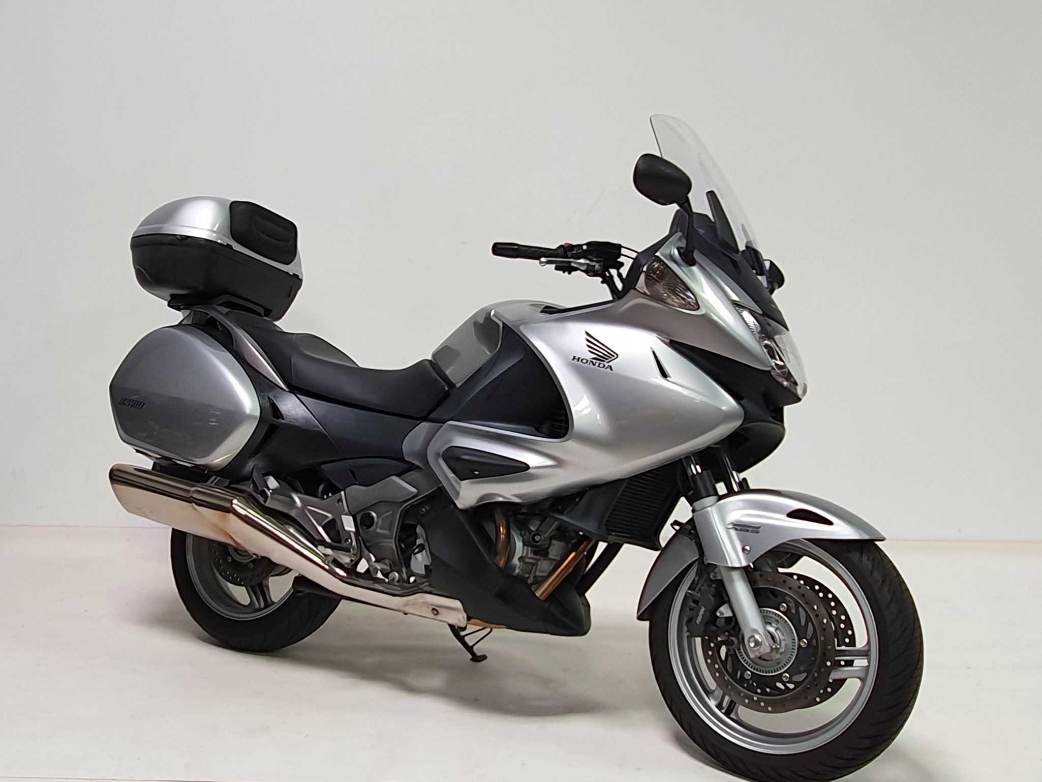 Honda nt 700