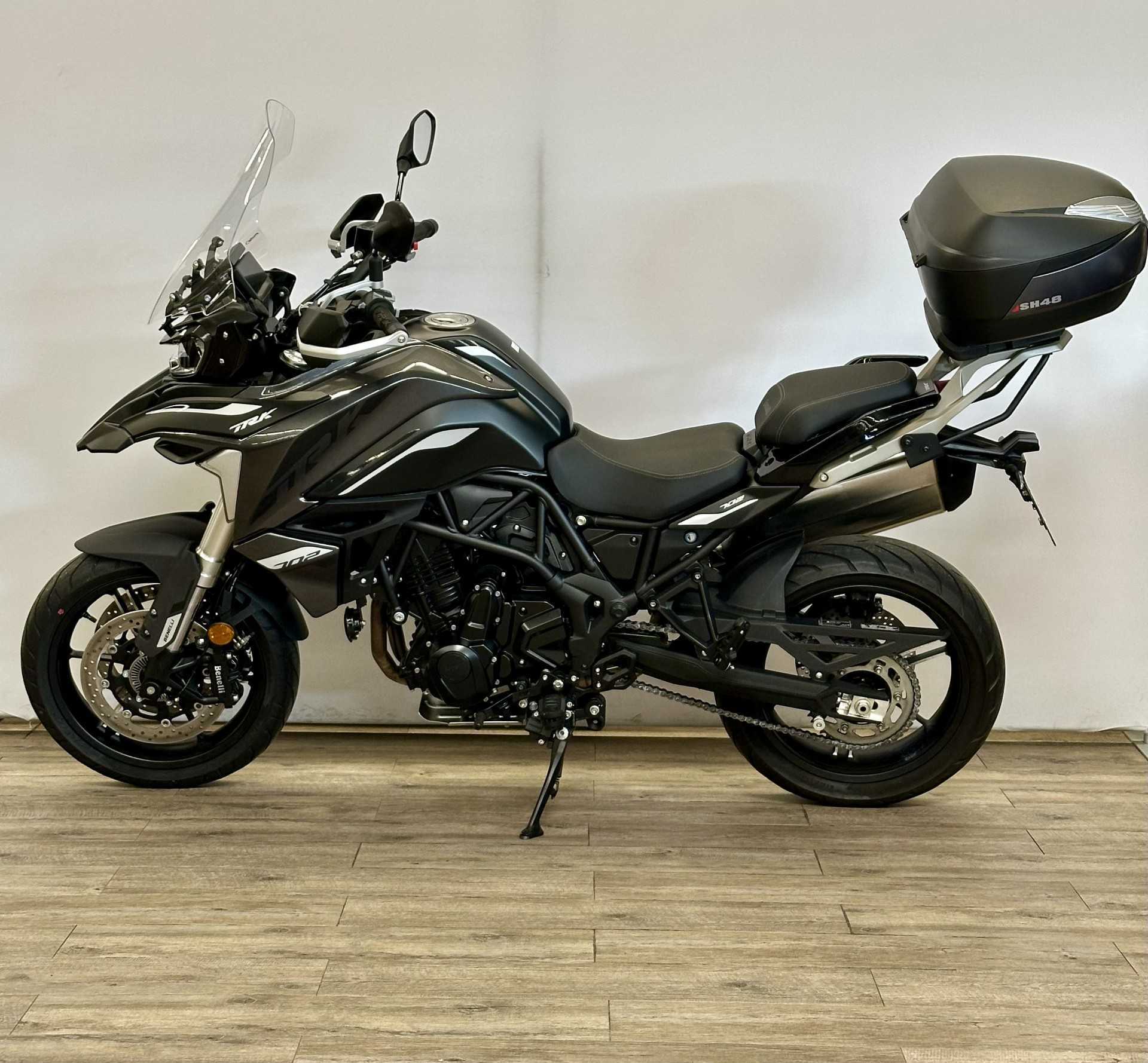 Benelli 702 TRK 702 TRK 2024 HD vue gauche