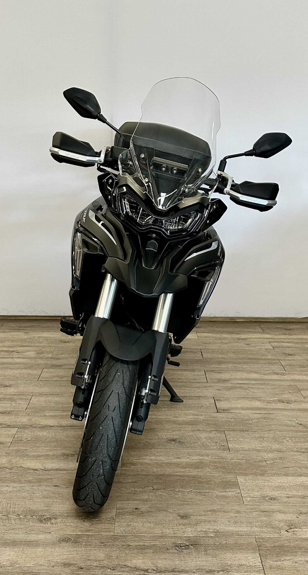 Benelli 702 TRK 702 TRK 2024 vue avant