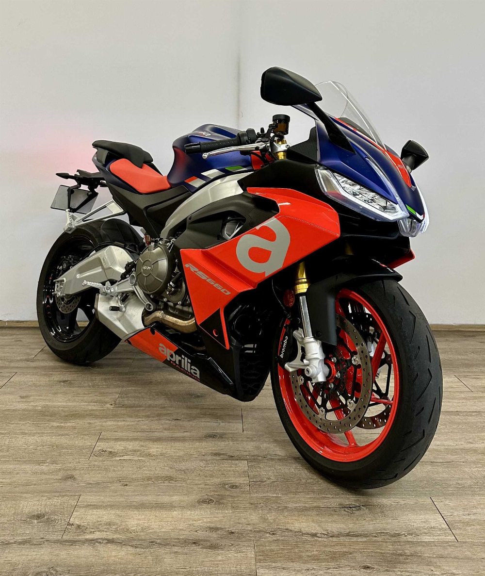 Aprilia RS 660 2021 vue 3/4 droite