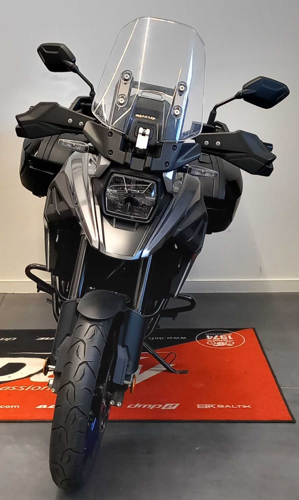 Suzuki DL 1050 V-Strom XT 2022 vue avant