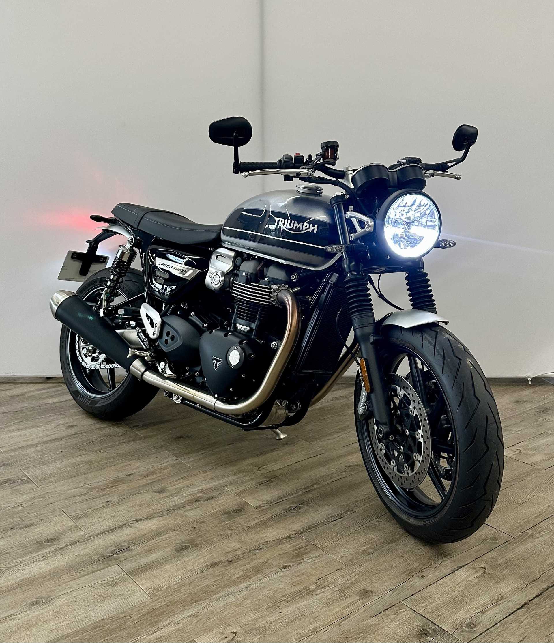 Triumph 1200 Speed Twin 2020 HD vue 3/4 droite