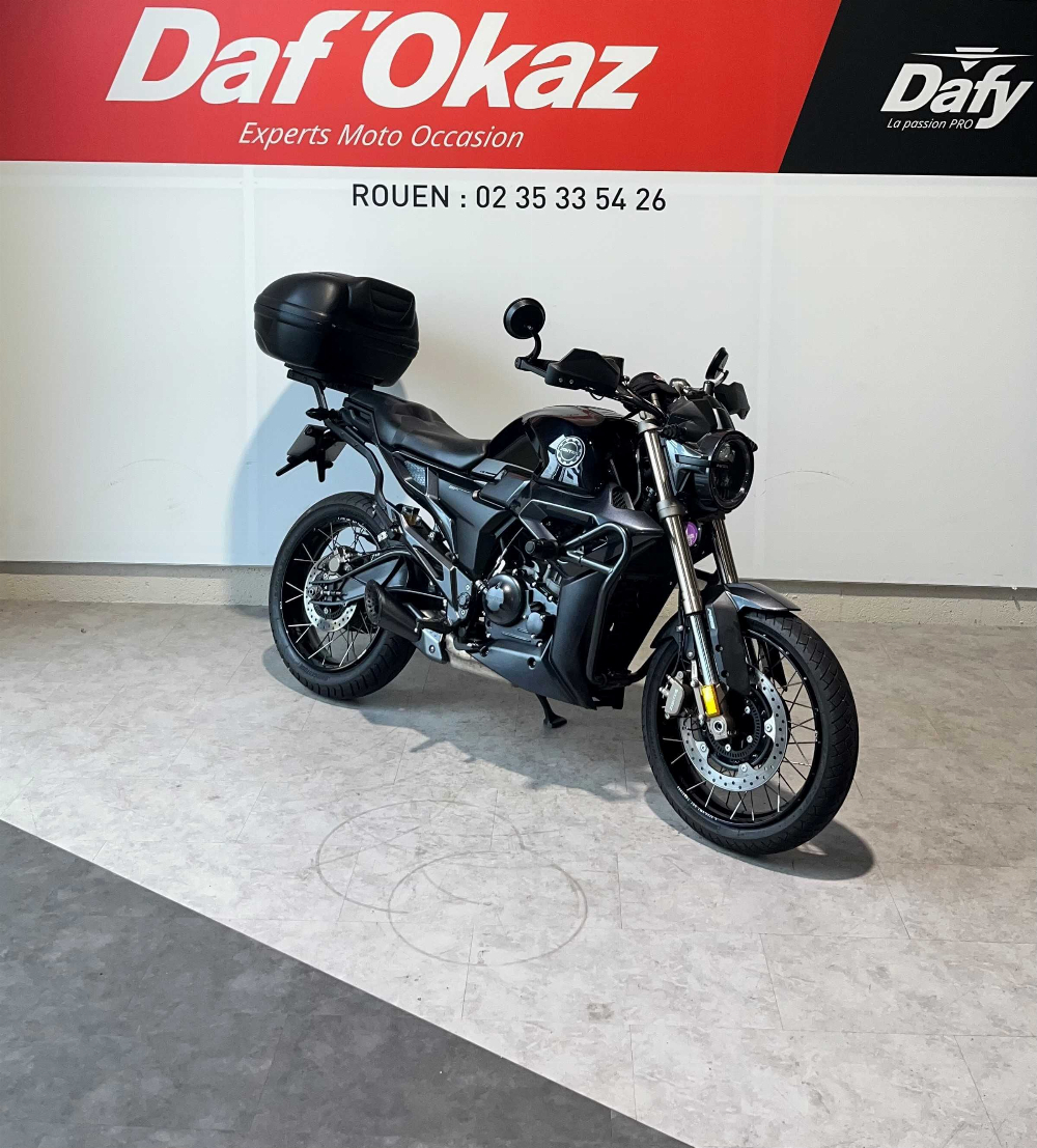 Zontes 125 2021 vue 3/4 droite