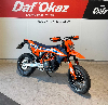 Aperçu KTM 690 SMC R 2023 vue 3/4 droite