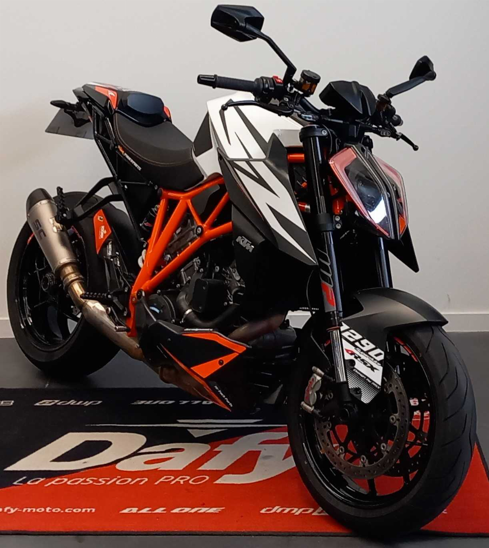 KTM 1290 Super Duke R 2019 vue 3/4 droite