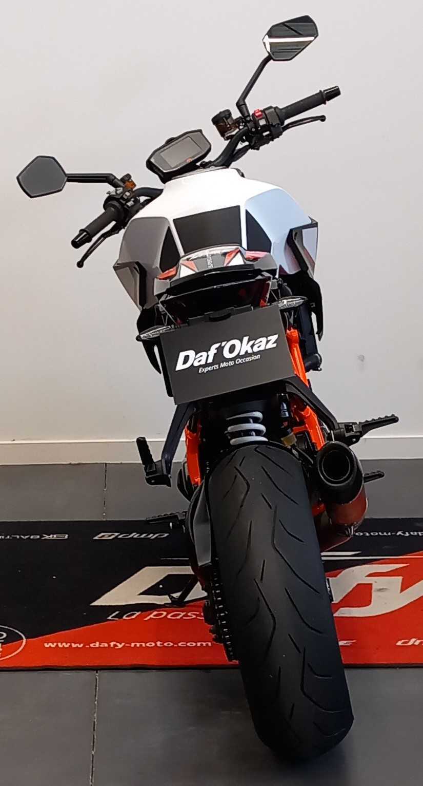KTM 1290 Super Duke R 2019 vue arrière