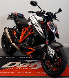 Aperçu KTM 1290 Super Duke R 2019 vue 3/4 droite