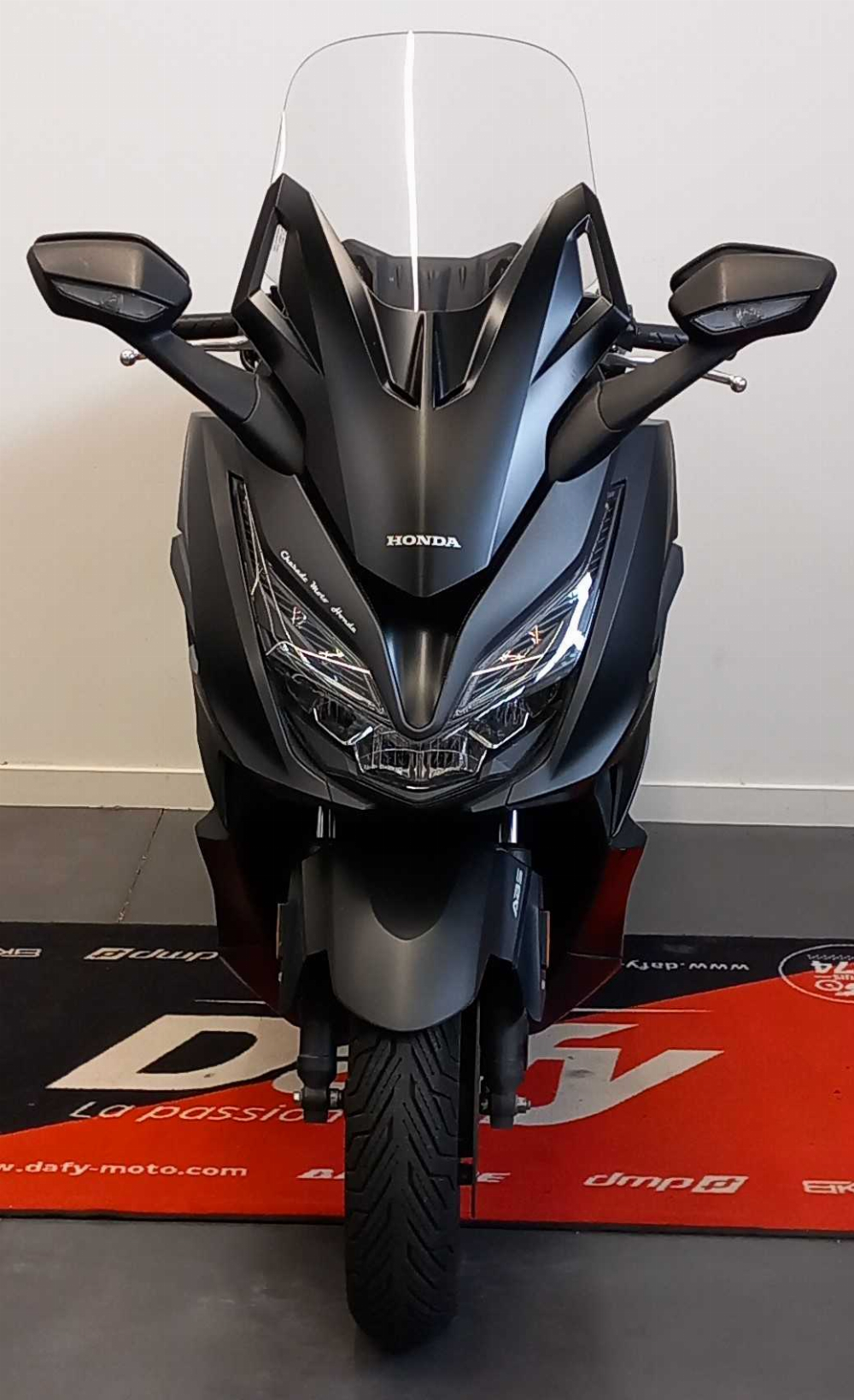 Honda NSS 125 Forza ABS 2021 vue avant