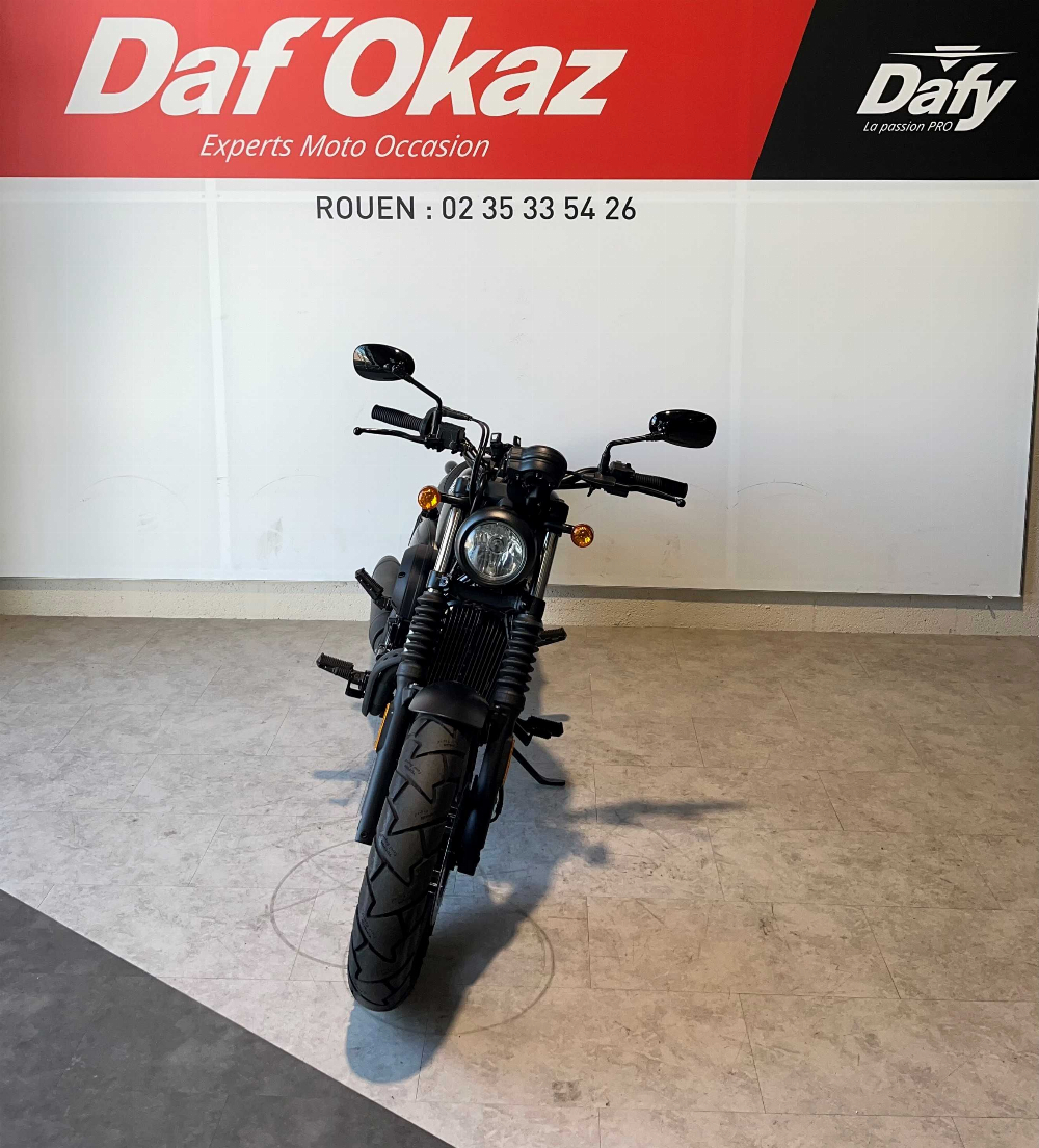 Hyosung BOBBER 125 2023 vue avant