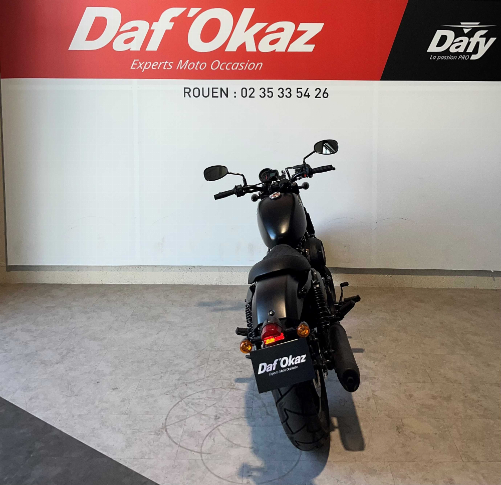 Hyosung BOBBER 125 2023 vue arrière