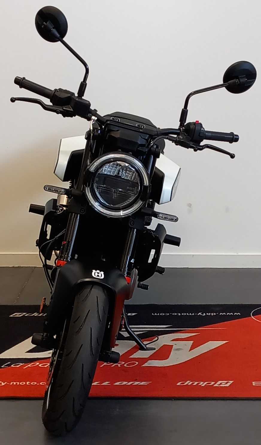 Husqvarna Vitpilen 125 2024 vue avant