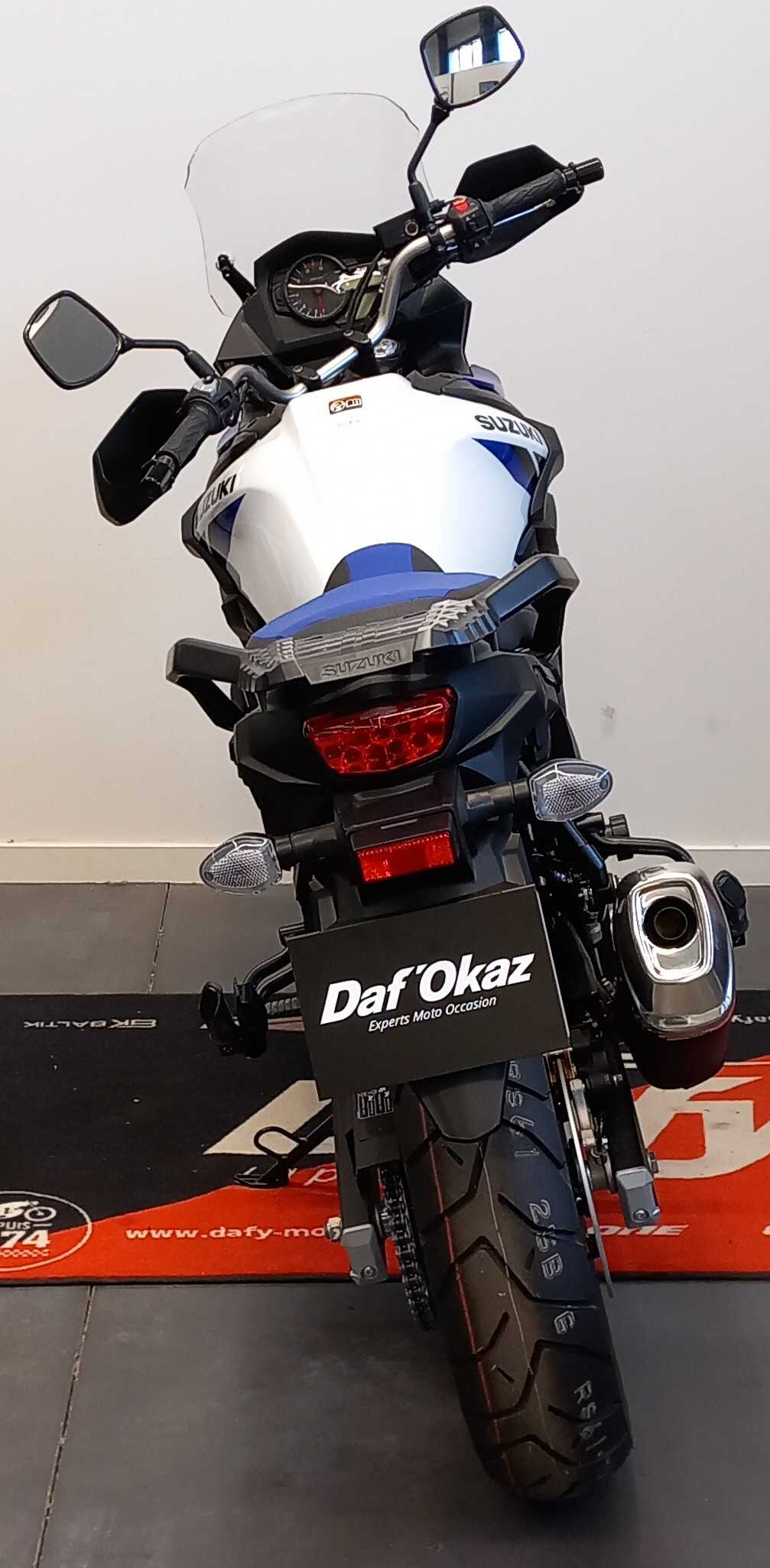 Suzuki DL 650 V-Strom XT 2022 HD vue arrière