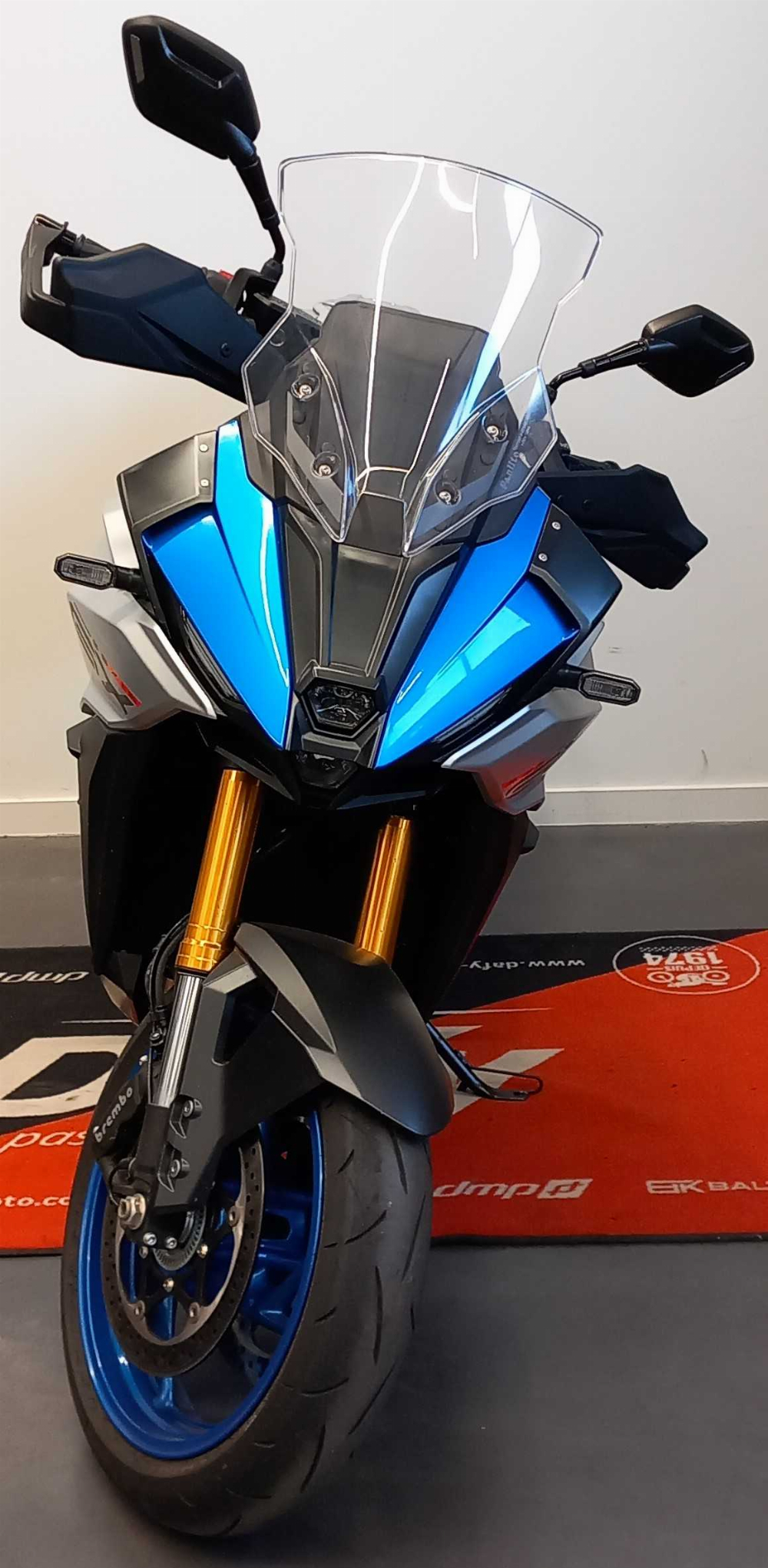 Suzuki GSX-S 1000 GX 2024 vue avant