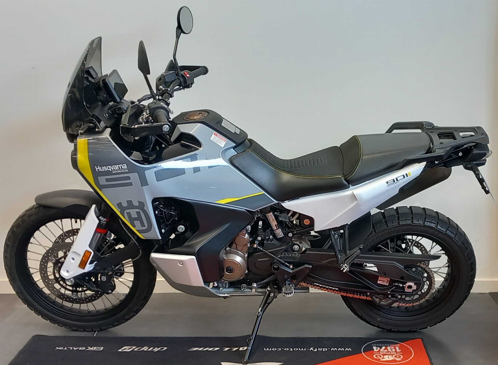 Husqvarna Norden 901 2024 vue gauche