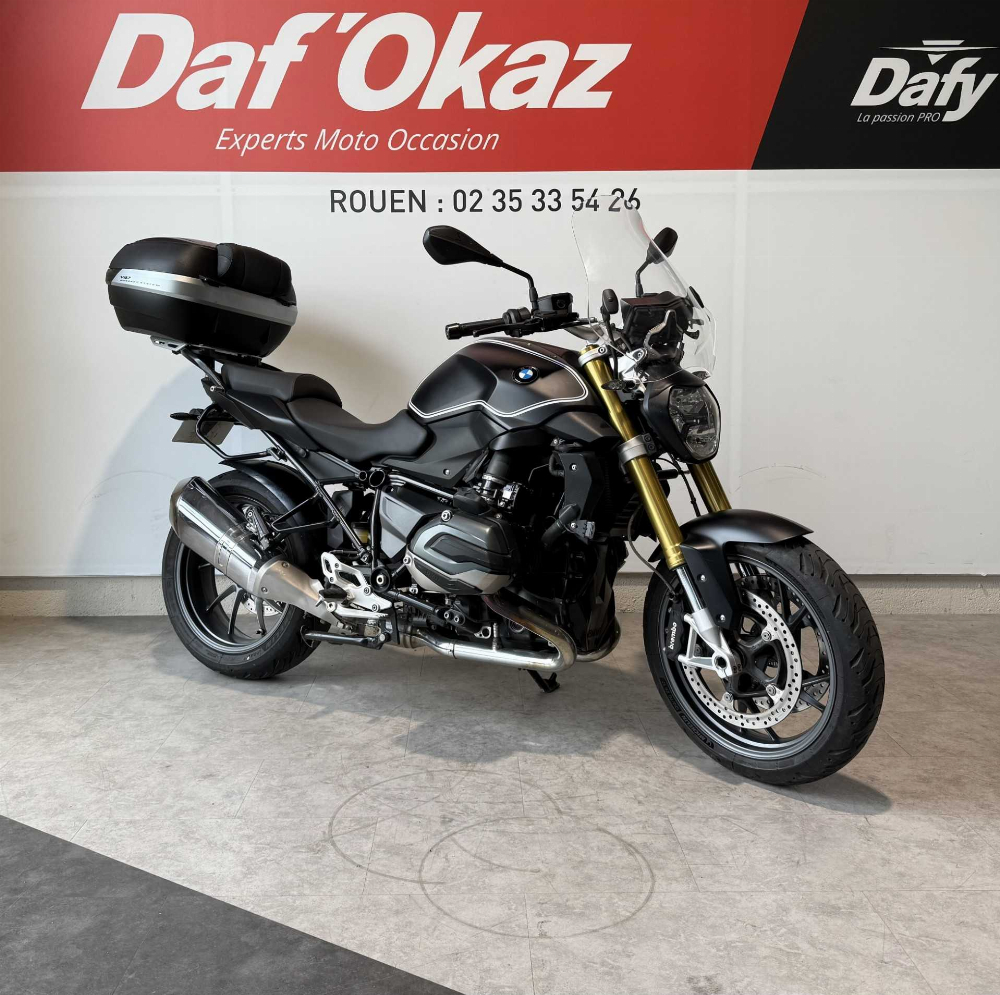 BMW R 1200 R 2016 vue 3/4 droite