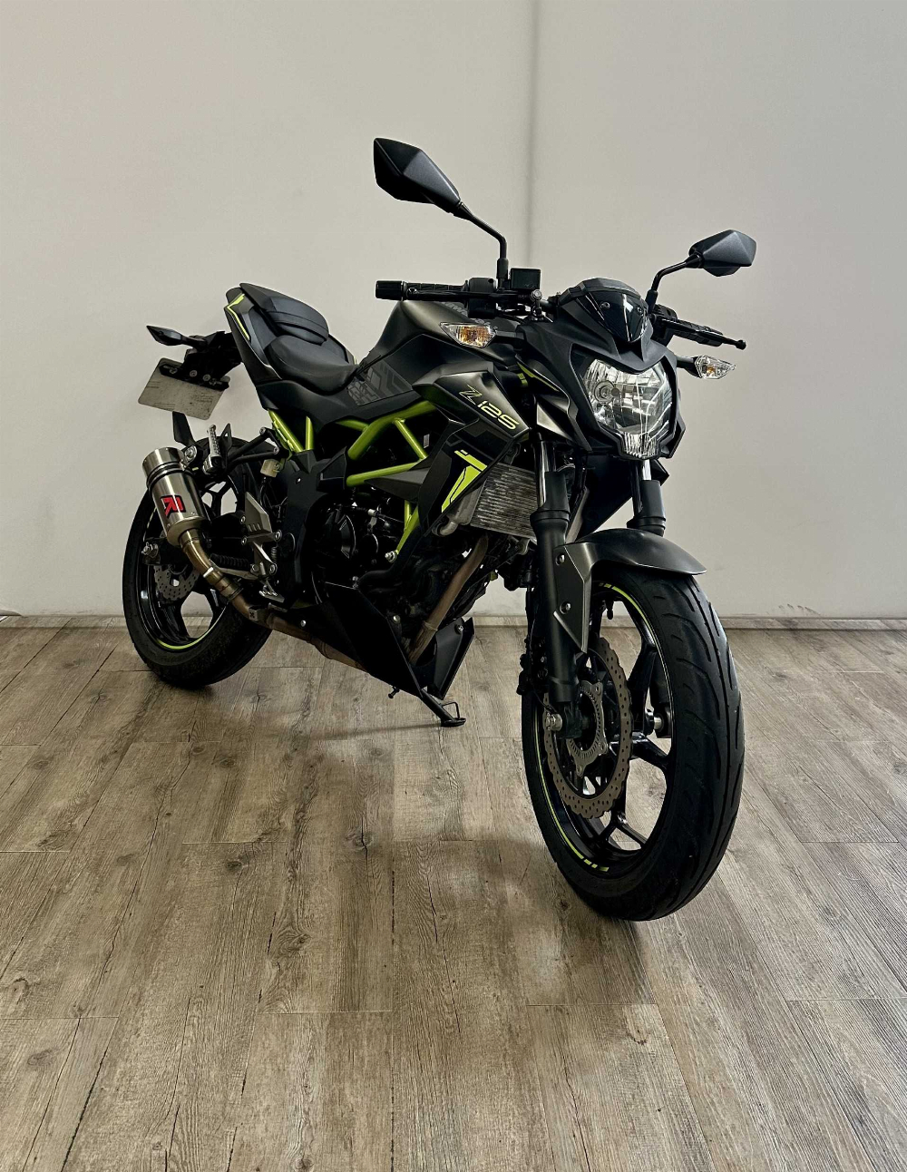 Kawasaki Z 125 2022 vue 3/4 droite