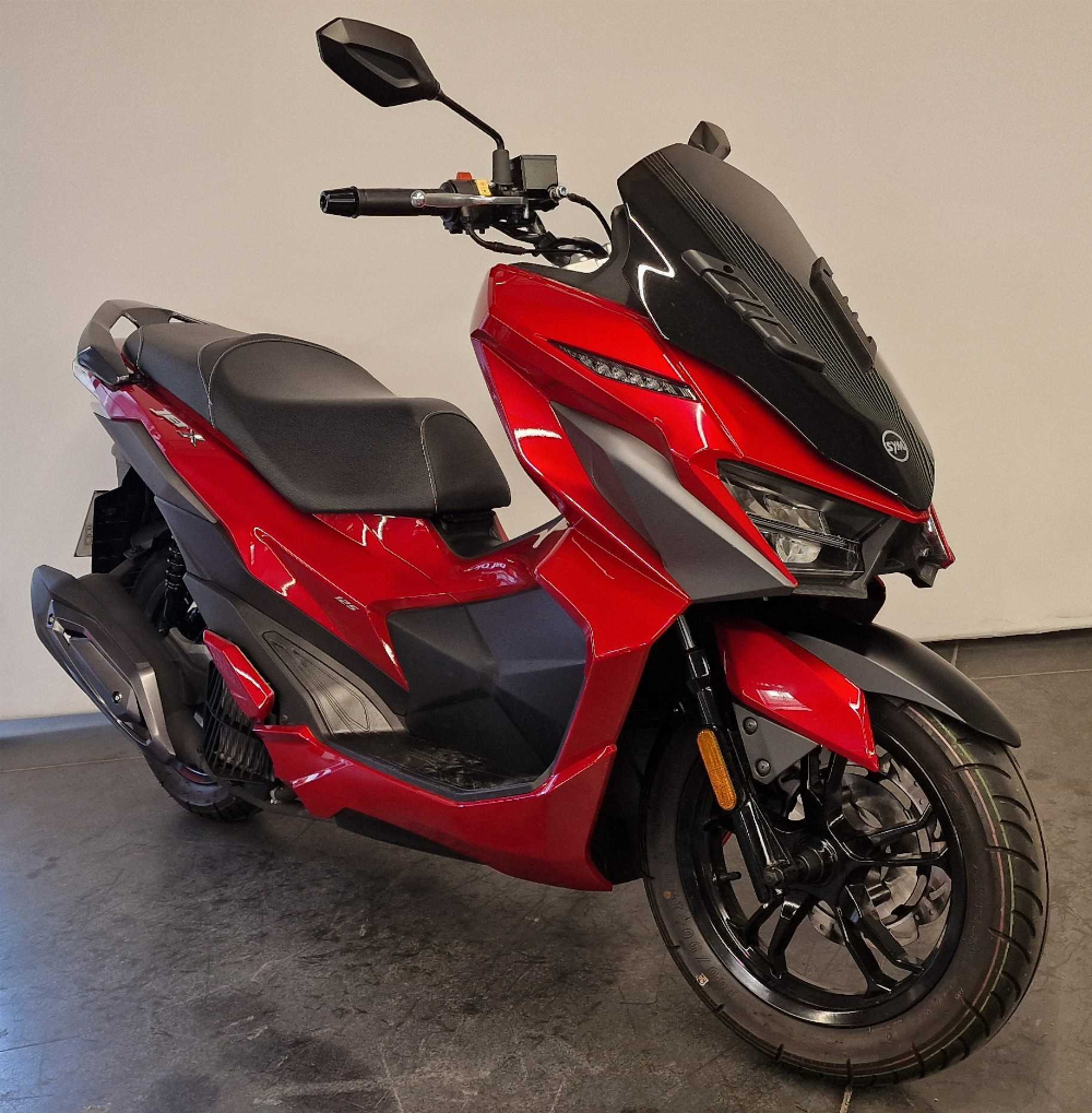 Sym JET X 2024 vue 3/4 droite