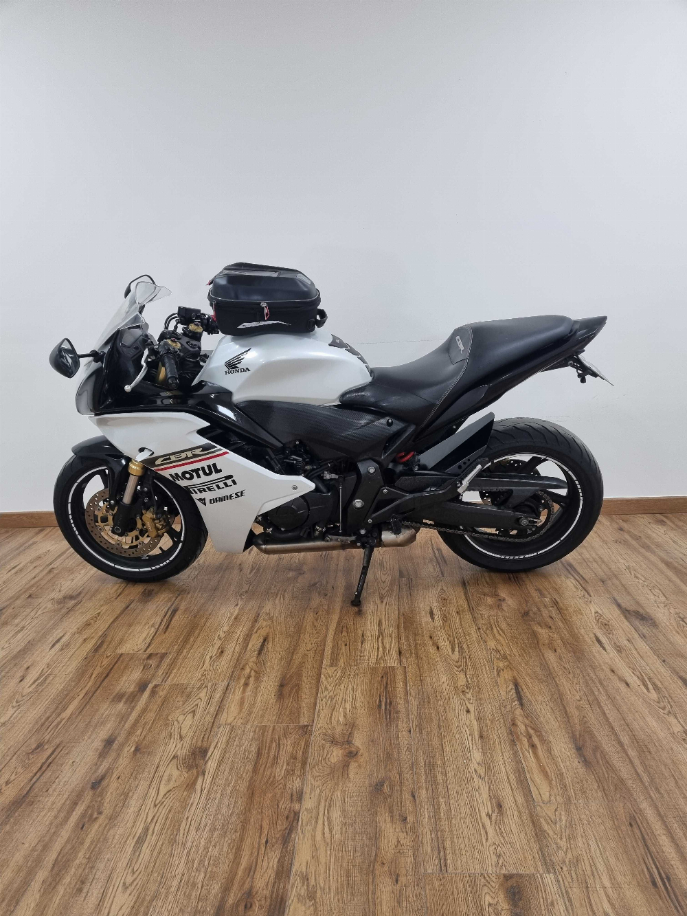 Honda CBR 600 F ABS 2013 vue gauche