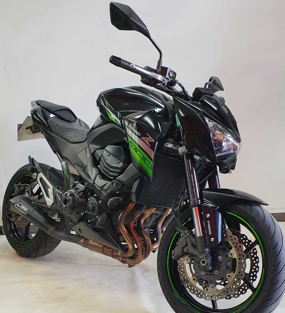 Kawasaki Z 800 ABS 2016 vue 3/4 droite