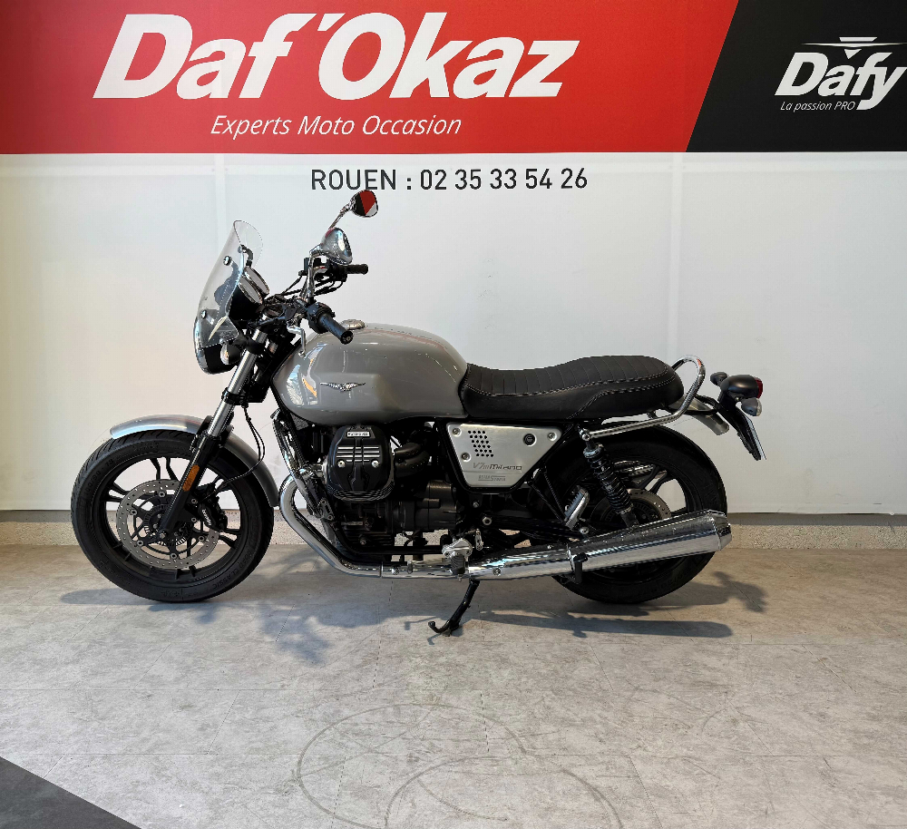 Moto Guzzi V7 MILANO 2019 vue gauche