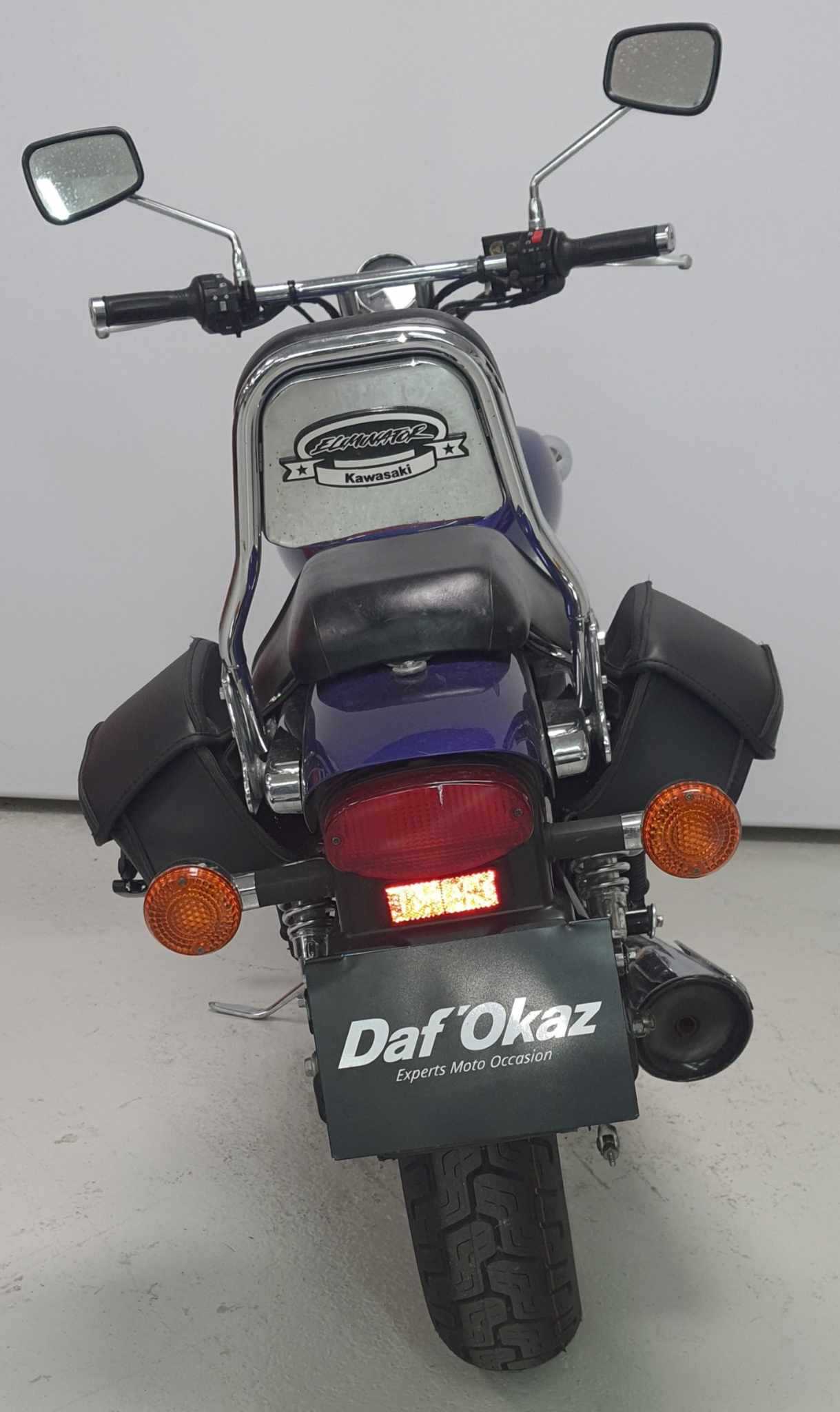 Kawasaki BN 125 Eliminator 1998 HD vue arrière
