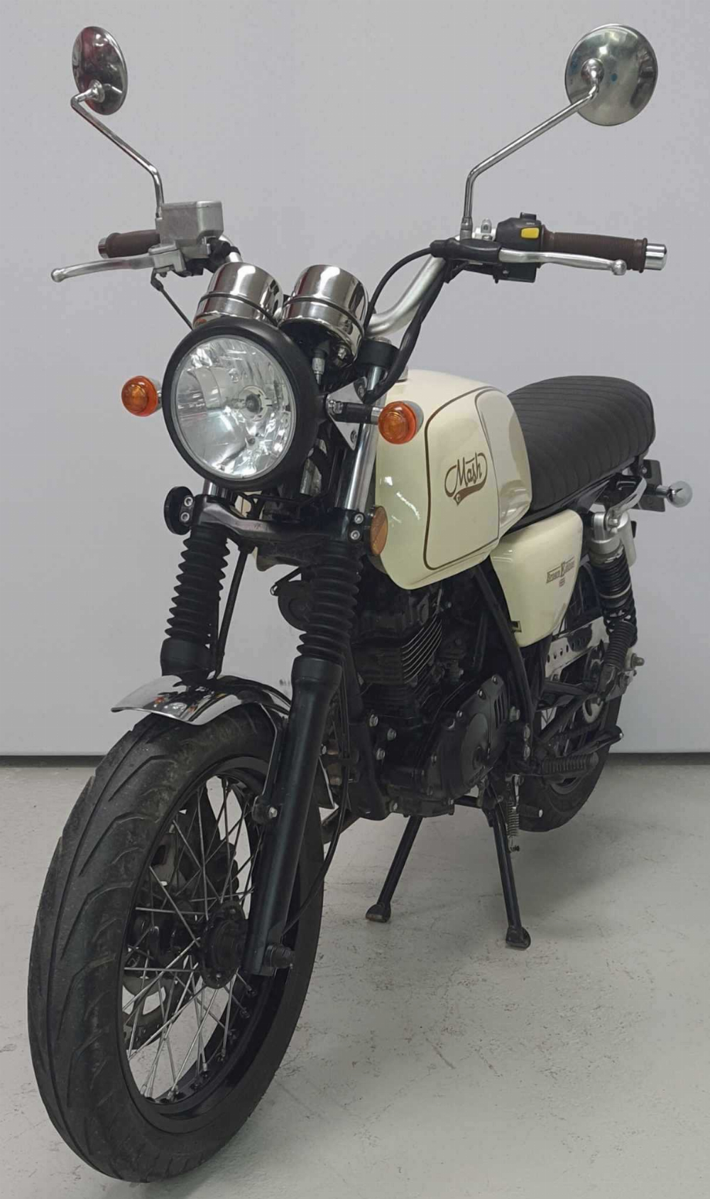 Mash BROWN SEVEN 125CC INJECTION 2020 vue 3/4 droite