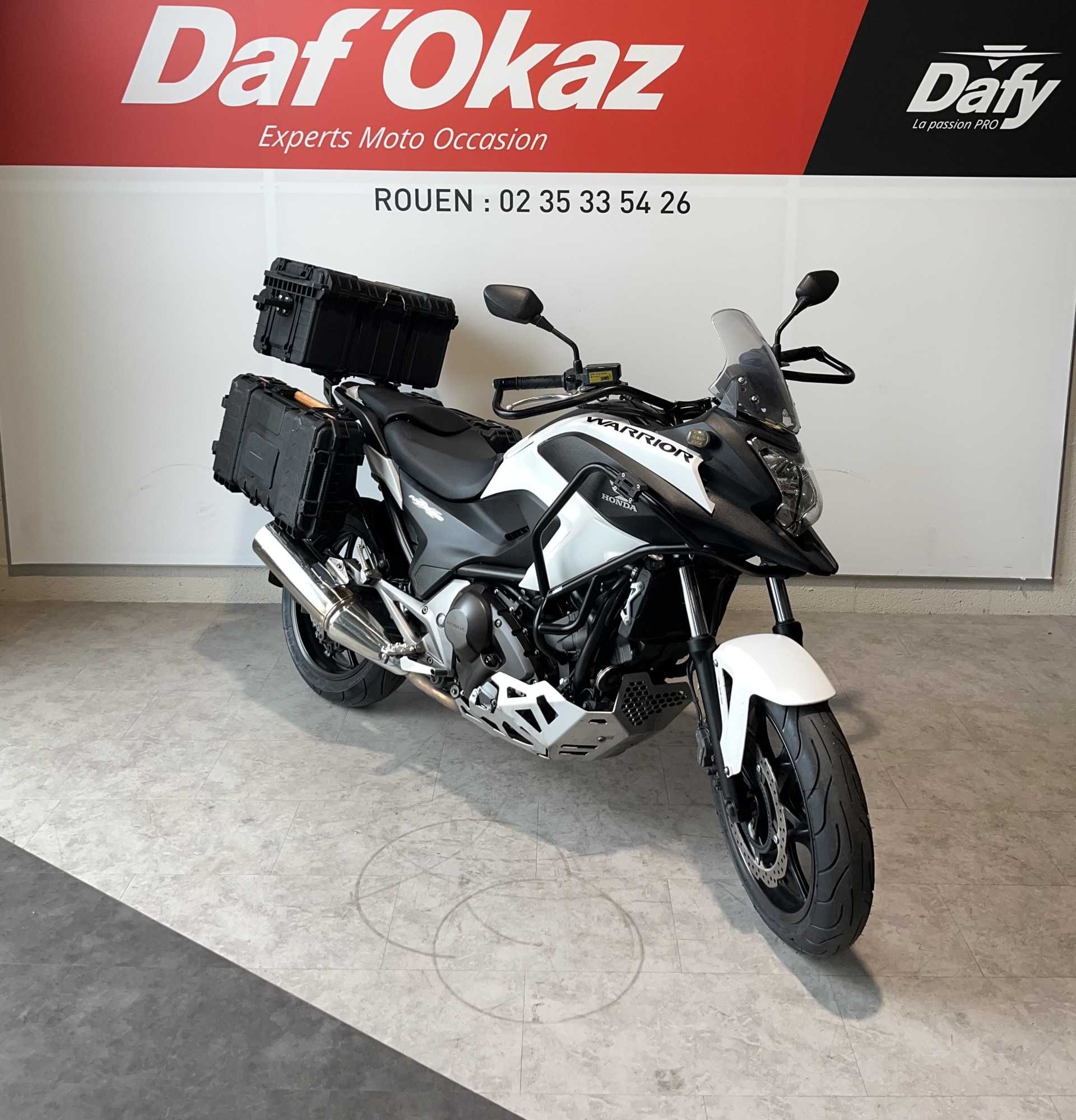 Honda NC 750 X DCT 2015 HD vue 3/4 droite