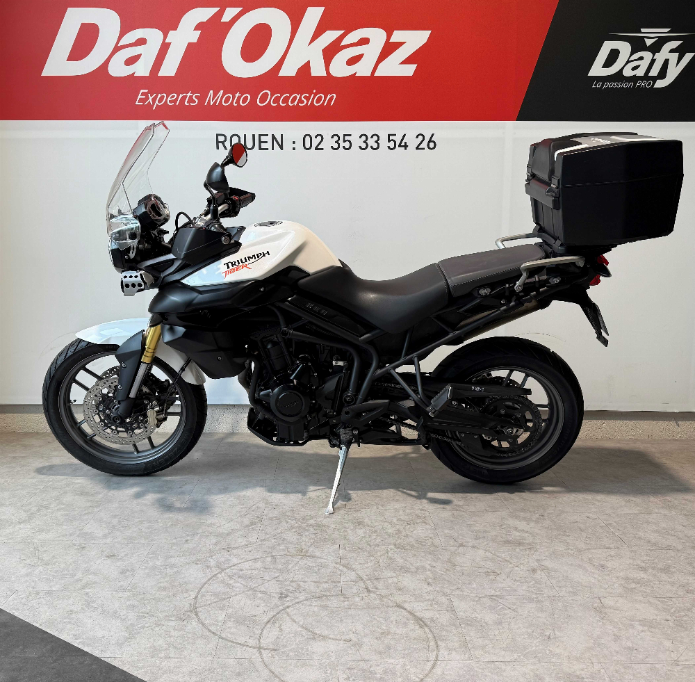 Triumph 800 Tiger ABS 2013 vue gauche
