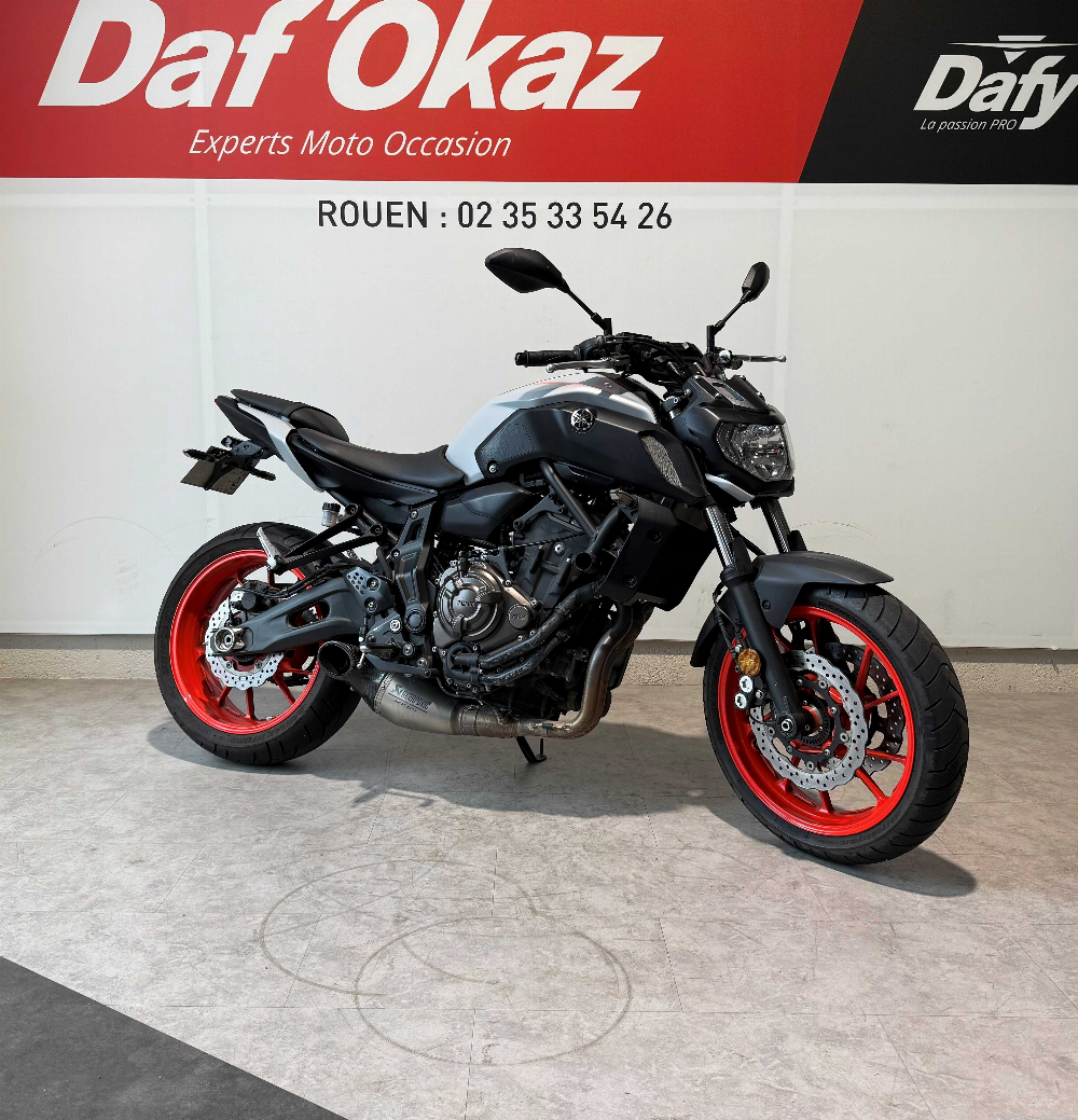 Yamaha MT-07 ABS 2019 vue 3/4 droite