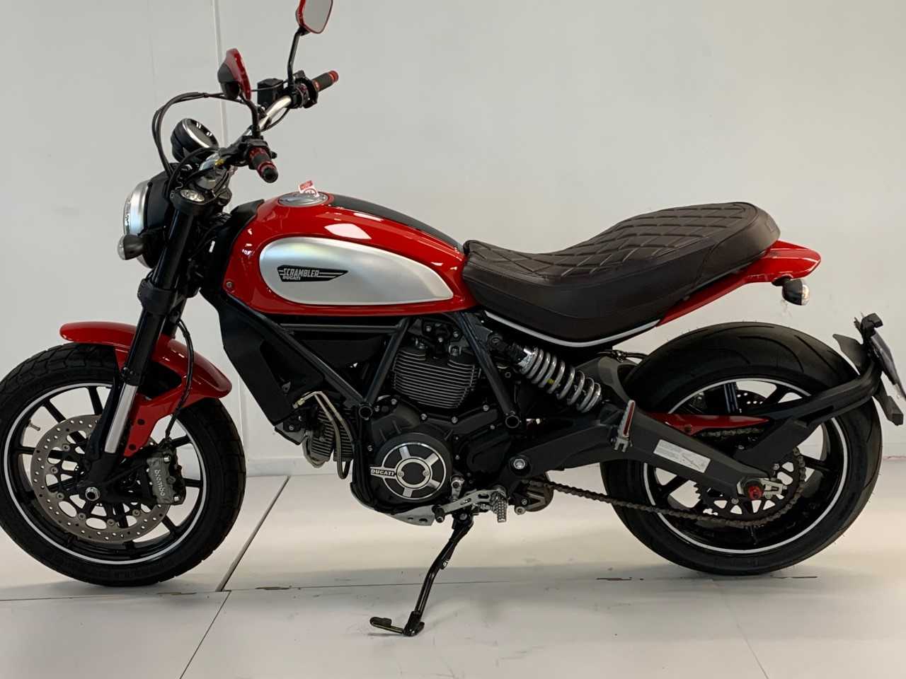 Ducati 800 Scrambler Classic 2016 HD vue gauche