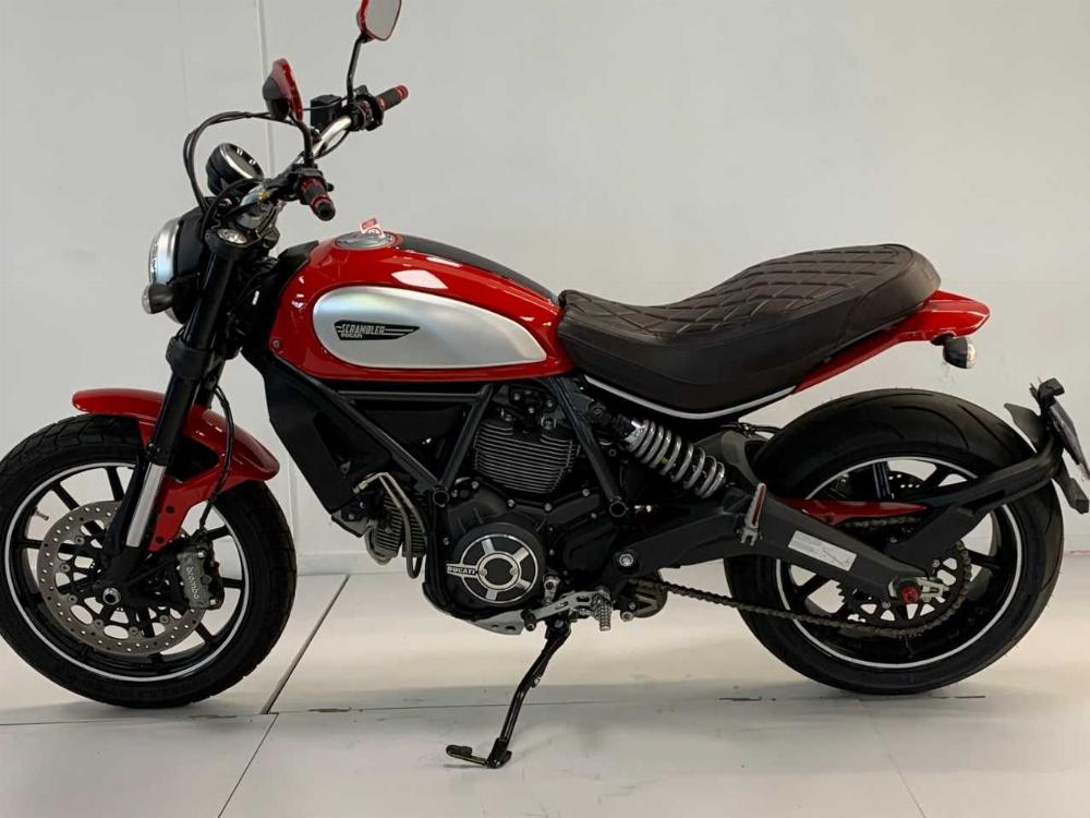 Ducati 800 Scrambler Classic 2016 vue gauche