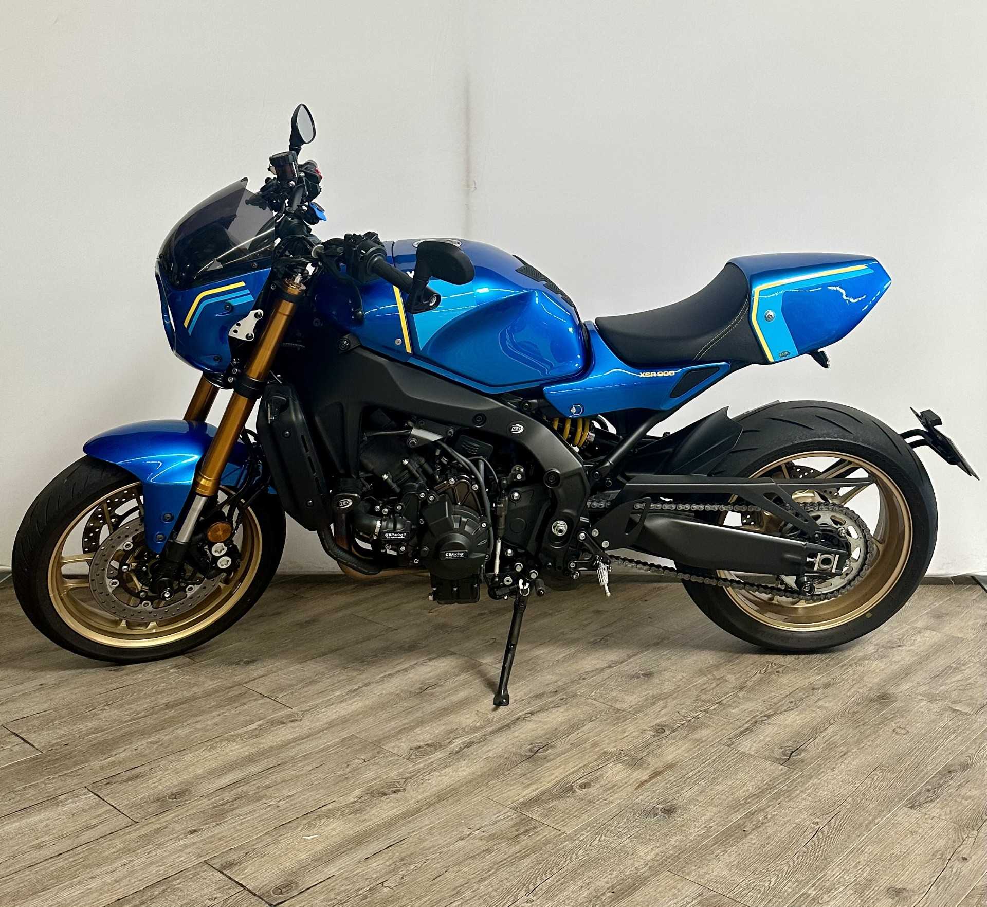 Yamaha XSR 900 2023 HD vue gauche