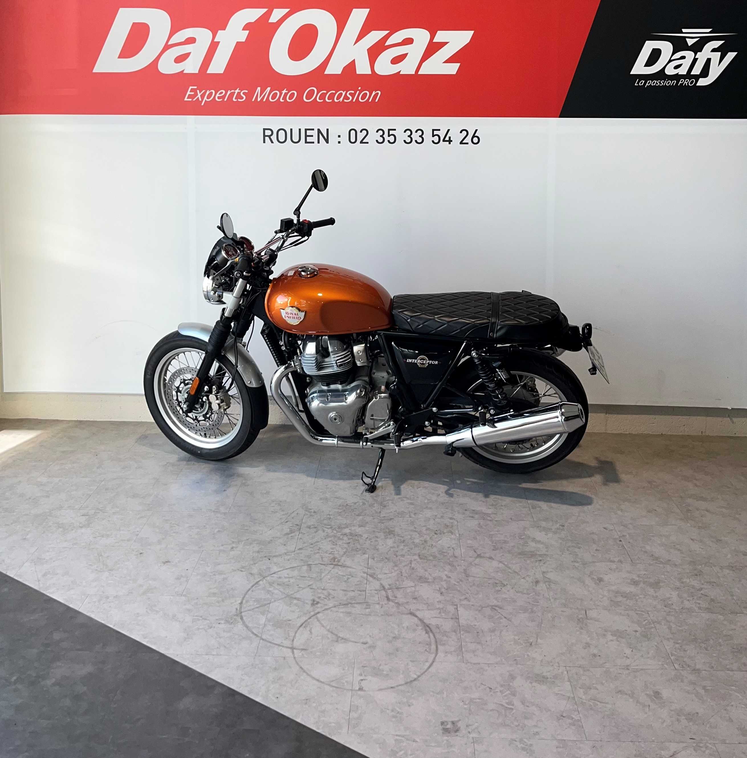 Royal Enfield INTERCEPTOR 650 650 2022 HD vue gauche
