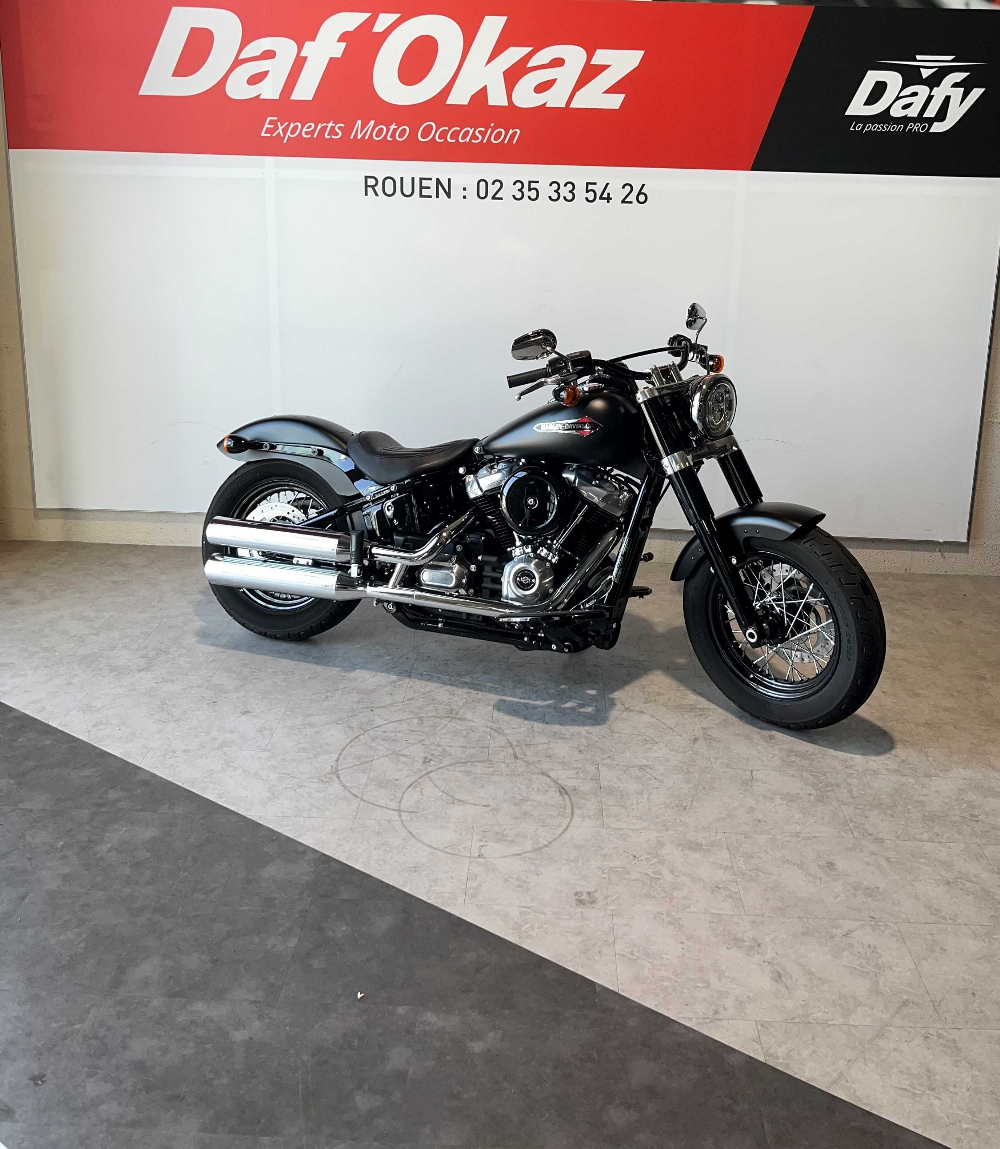 Harley-Davidson slim 107 107 2020 vue 3/4 droite