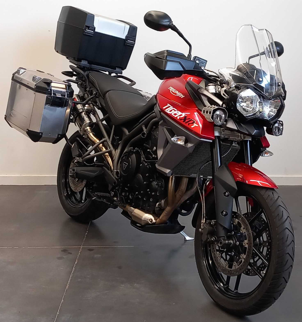 Triumph 800 Tiger XRT 2016 vue 3/4 droite