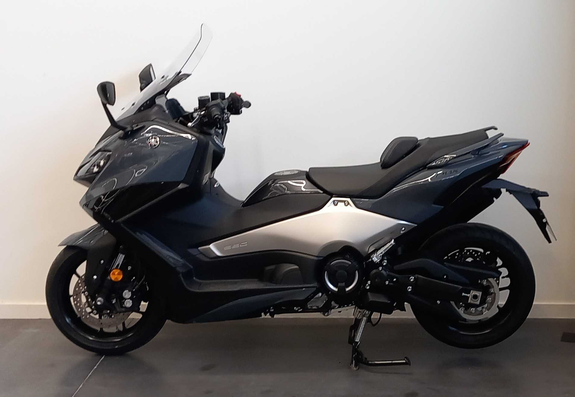 Yamaha XP 560 T-Max 2022 HD vue gauche