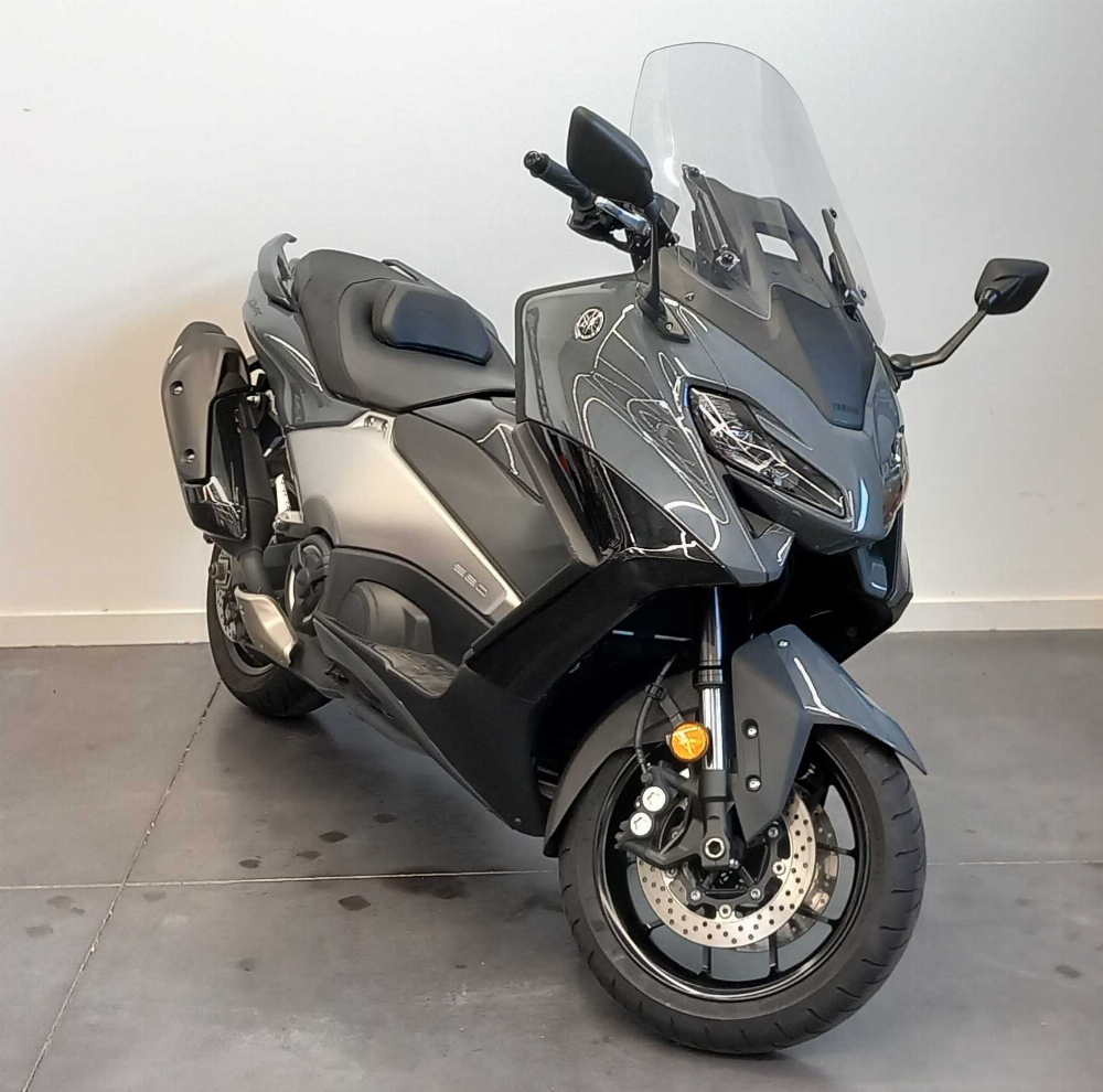 Yamaha XP 560 T-Max 2022 vue 3/4 droite