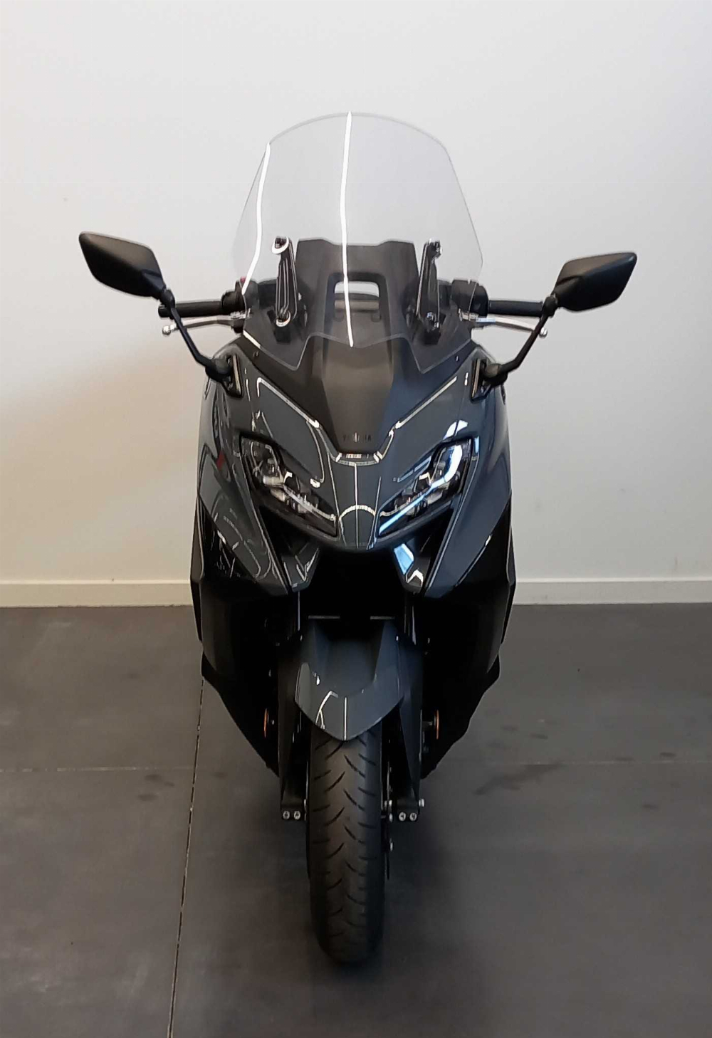 Yamaha XP 560 T-Max 2022 vue avant