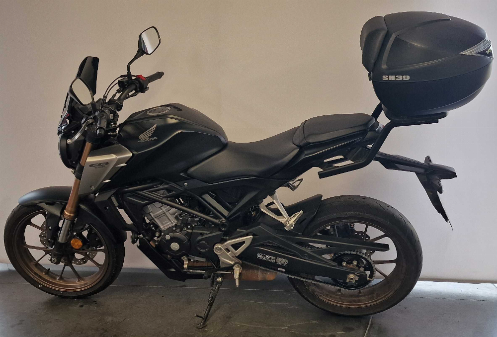 Honda CB 125 F (GLR) 2022 vue gauche