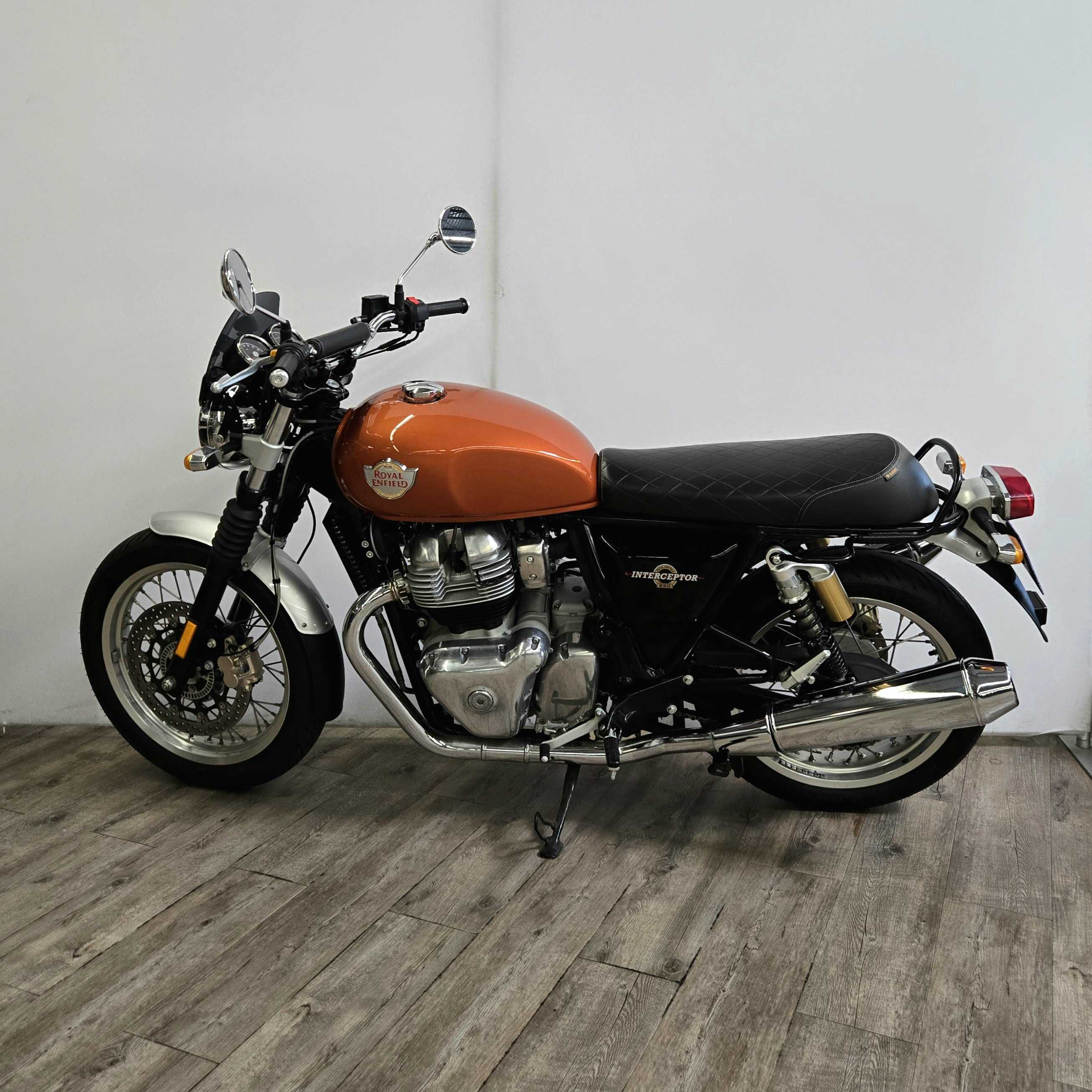 Royal Enfield INTERCEPTOR 650 650 2020 HD vue gauche