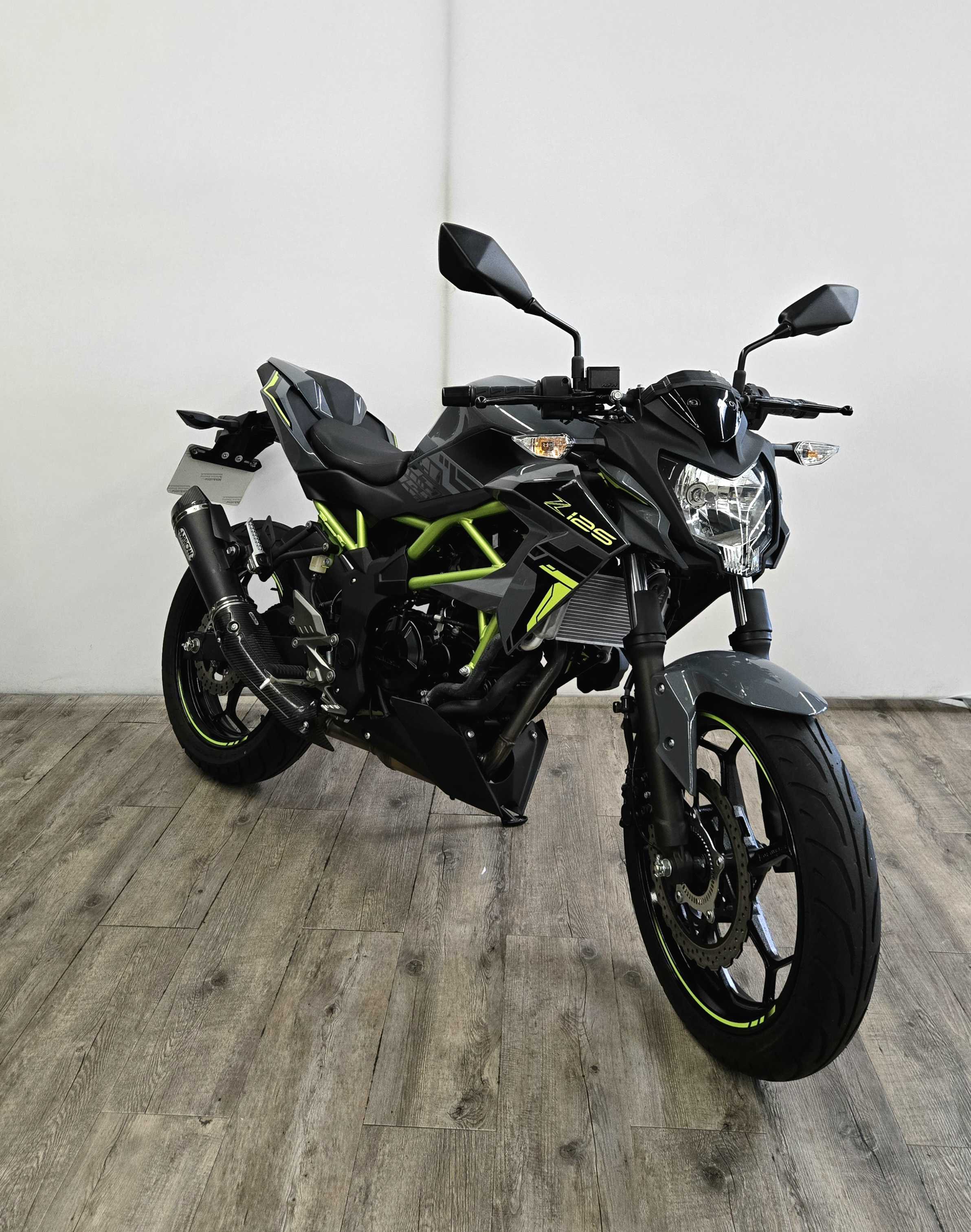 Kawasaki Z 125 2022 HD vue 3/4 droite