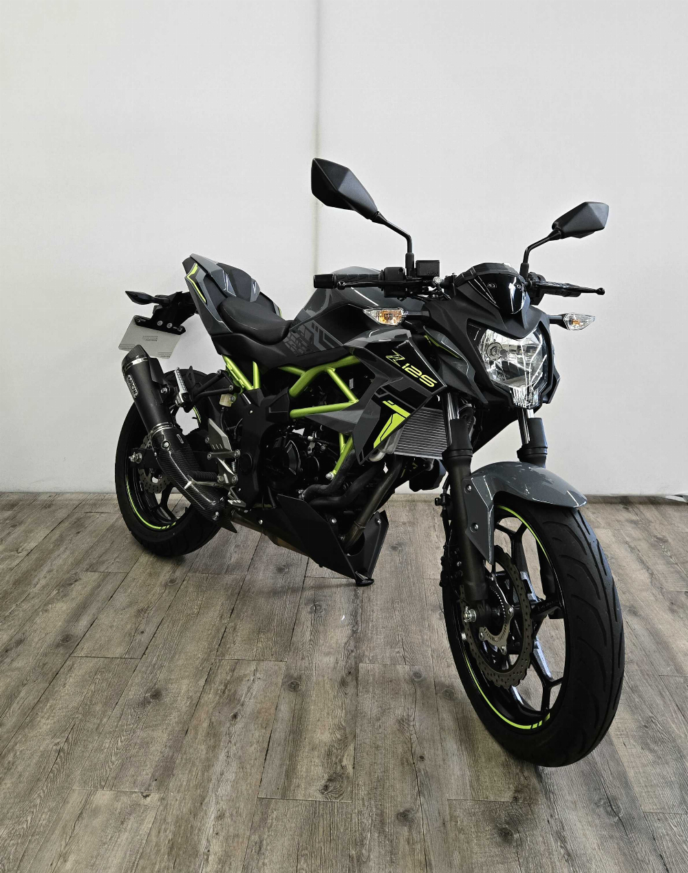 Kawasaki Z 125 2022 vue 3/4 droite