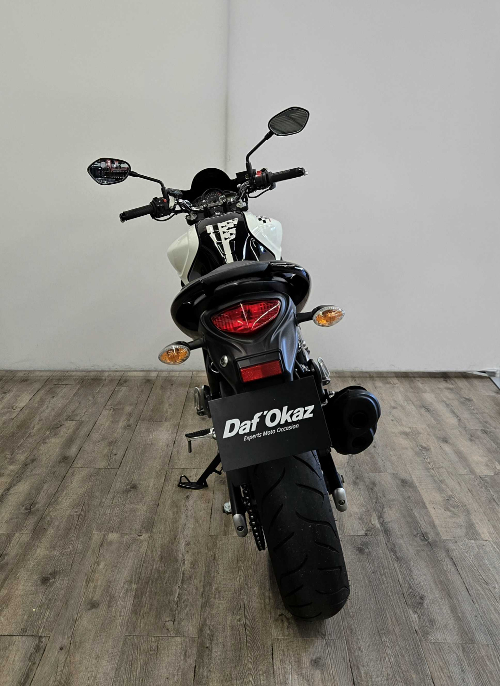 Suzuki SFV 650 Gladius 2013 vue arrière