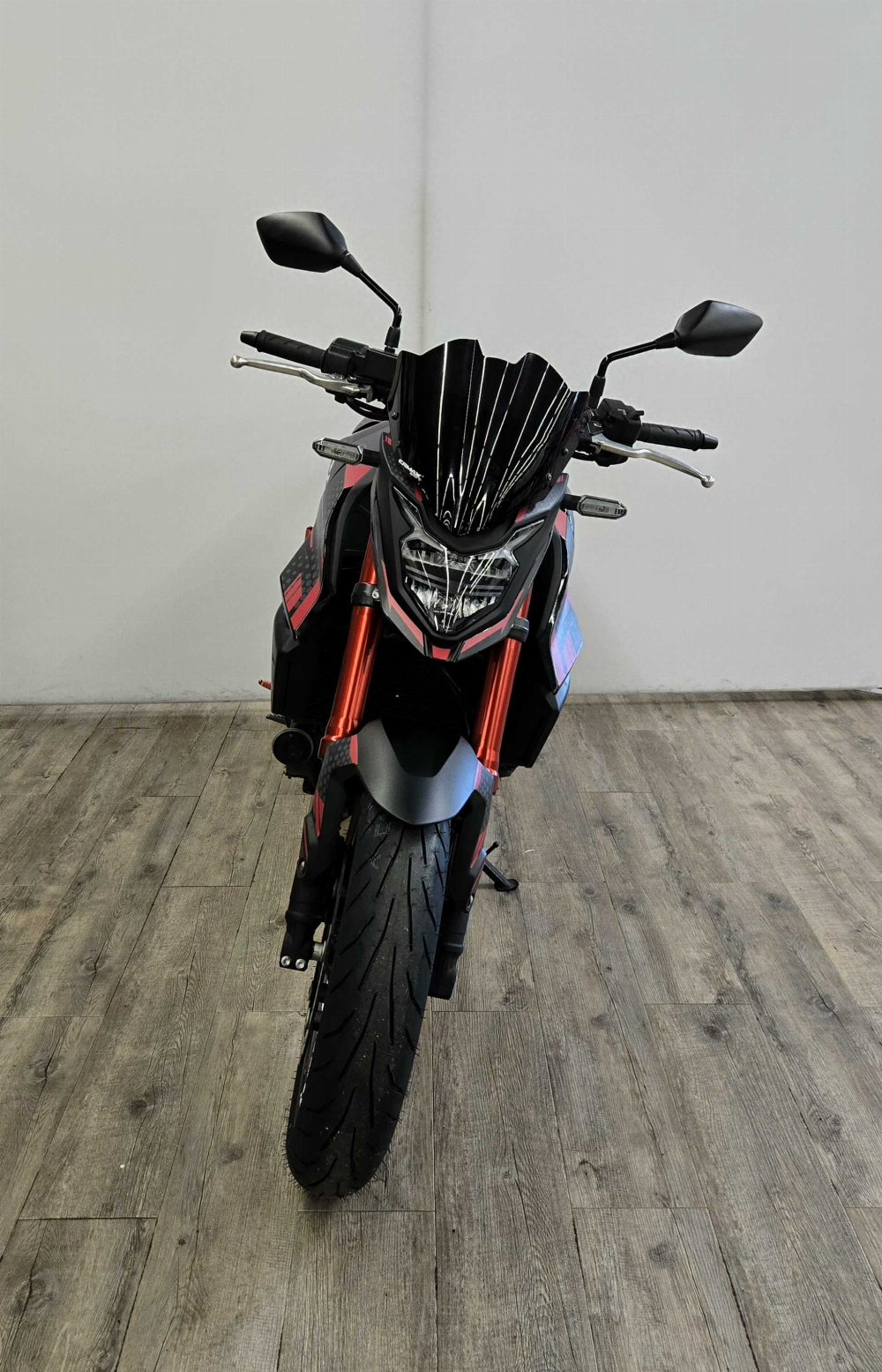 Honda CB 750 F Hornet 2024 vue avant
