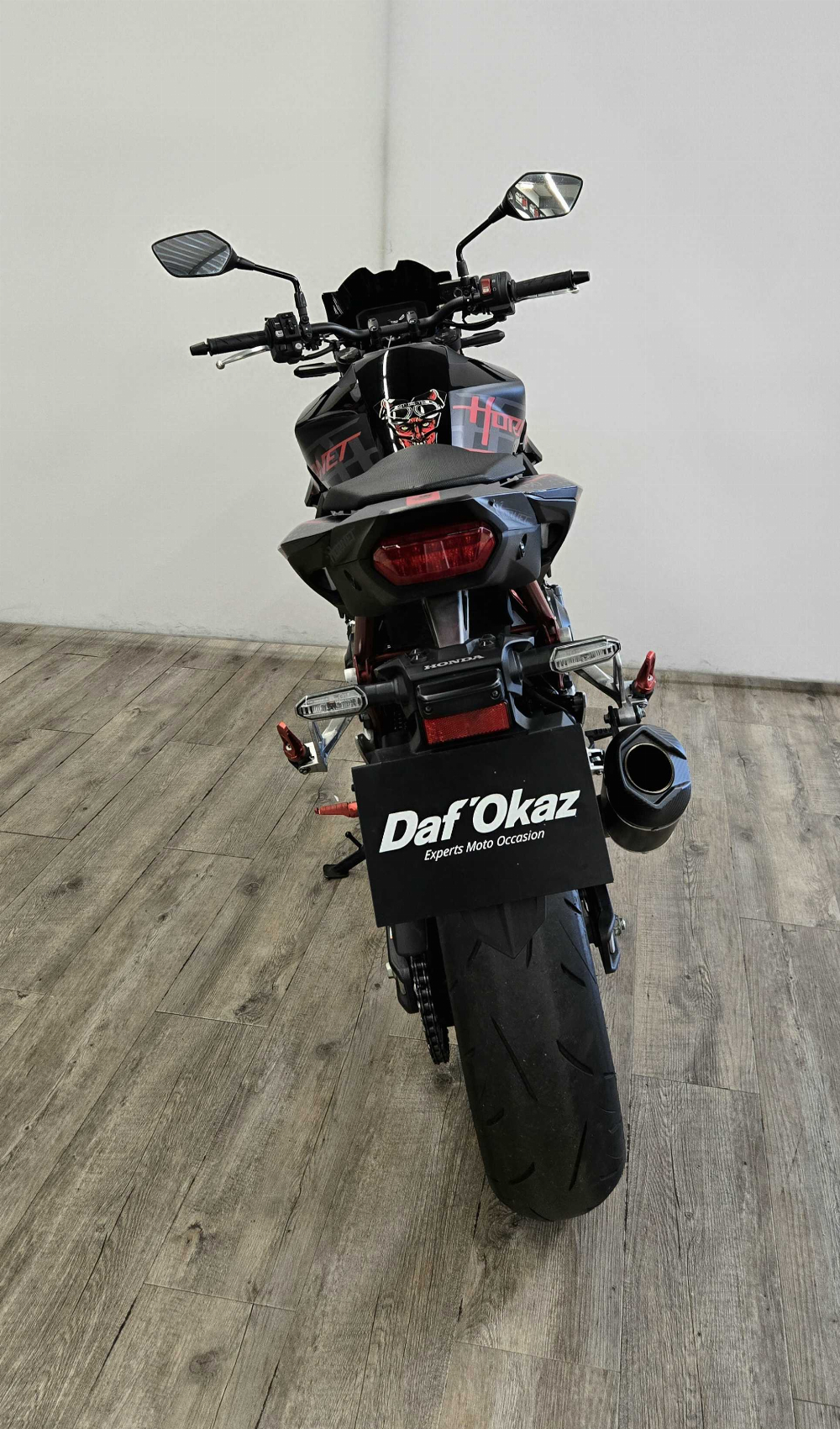 Honda CB 750 F Hornet 2024 vue arrière