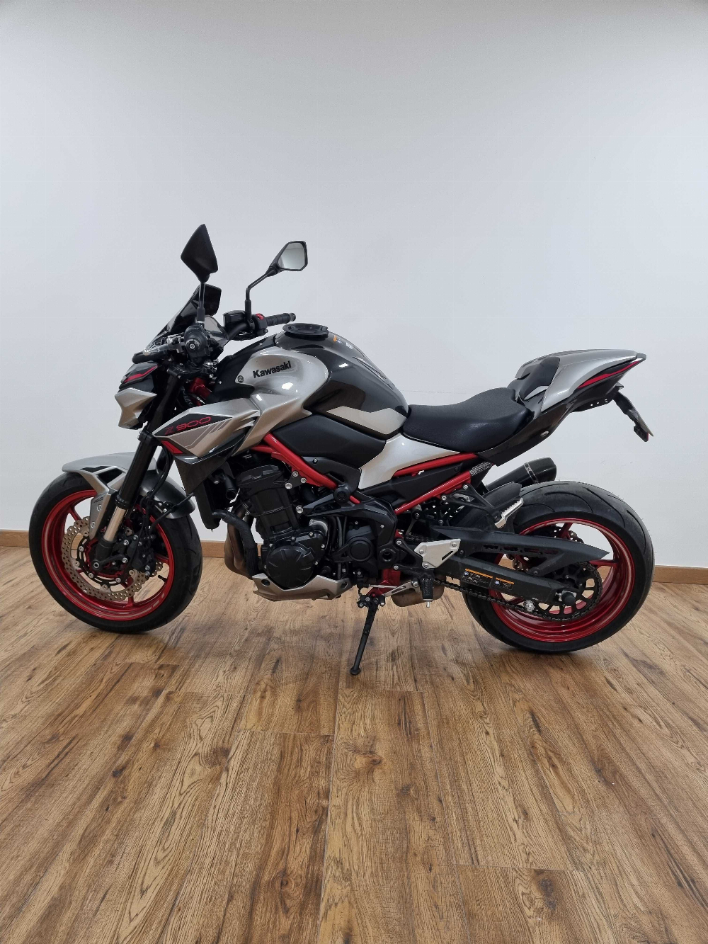 Kawasaki Z 900 Performance 2022 vue gauche