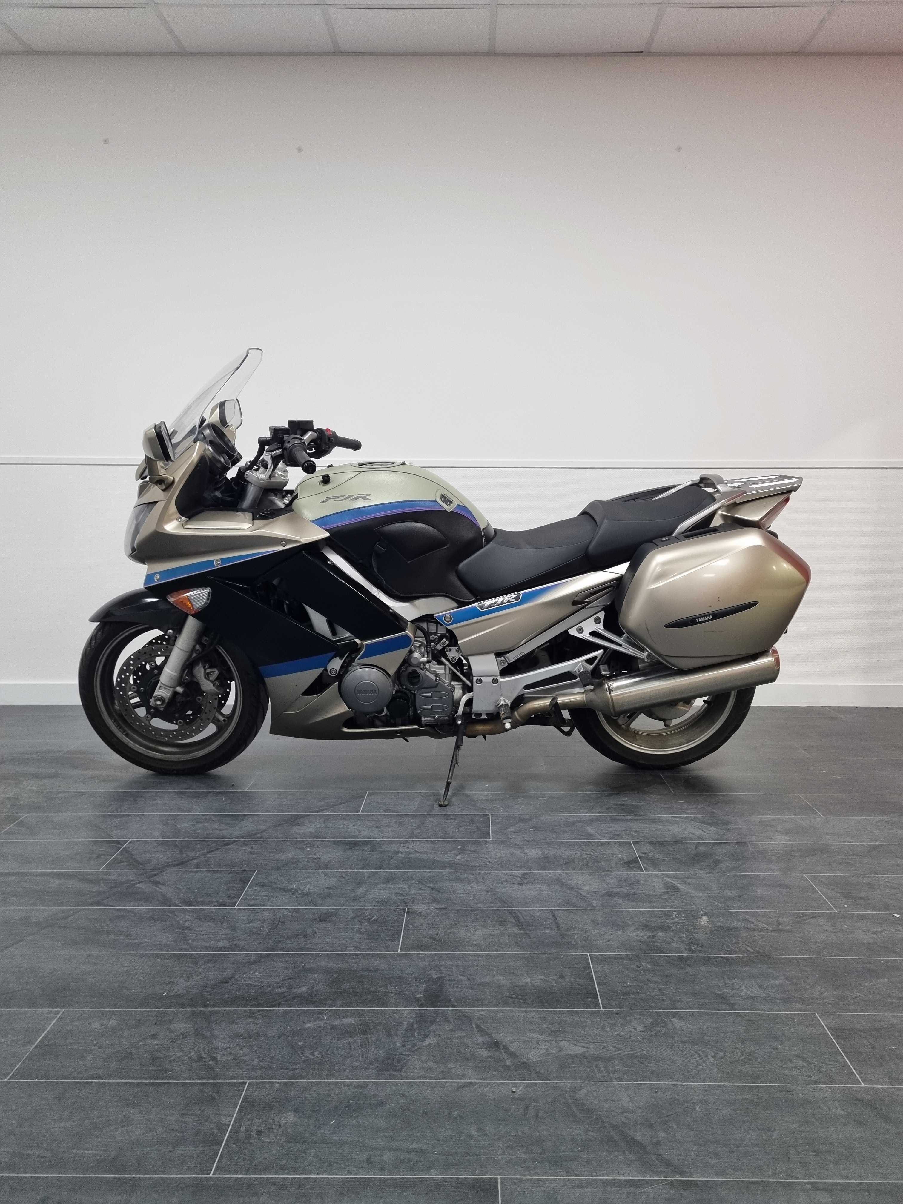 Yamaha FJR 1300 A 2010 HD vue gauche