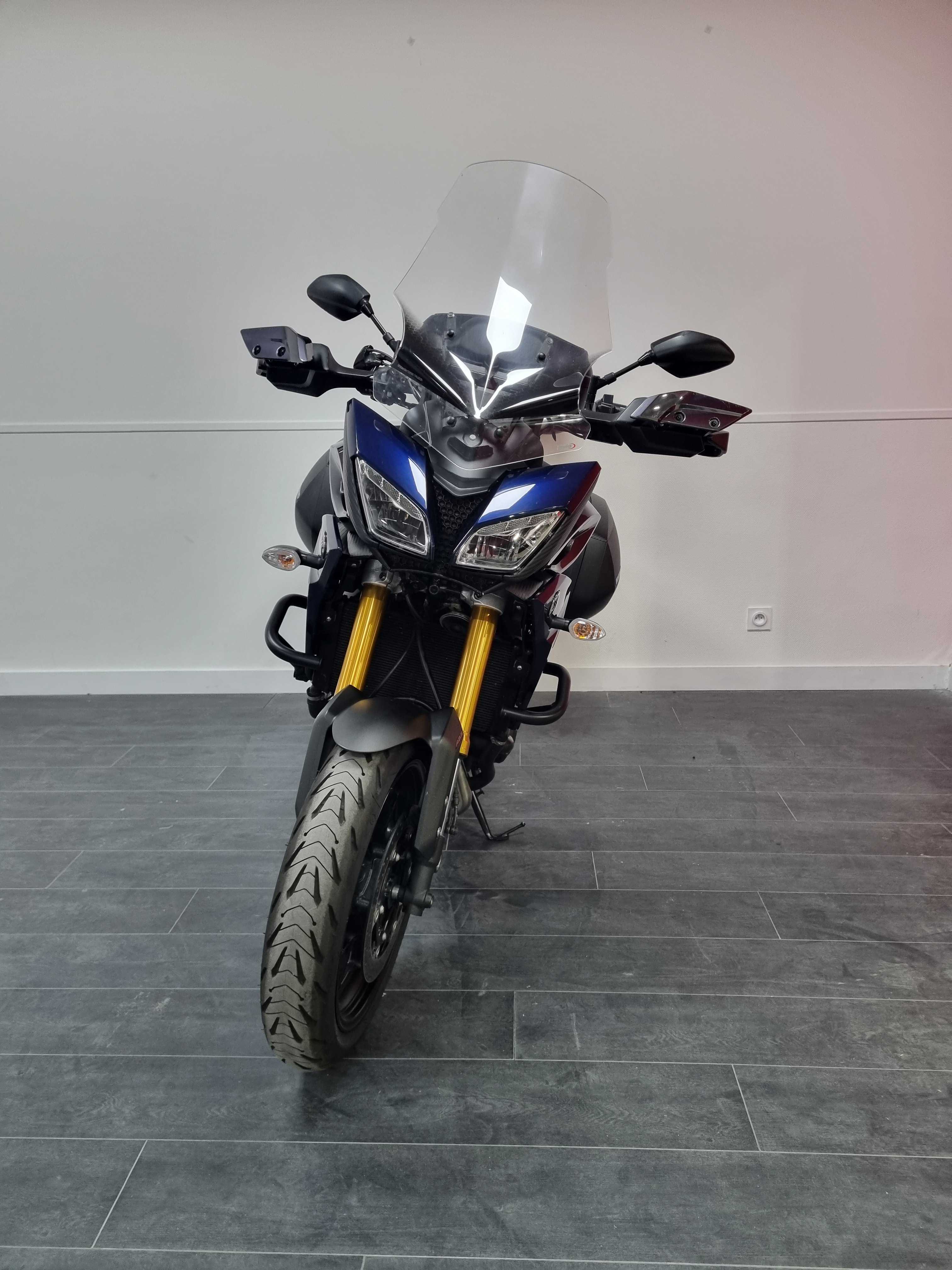 Yamaha Tracer 900 (MT09TRA) 2016 HD vue avant