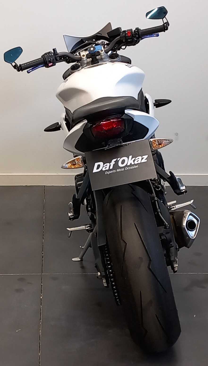 Triumph 675 Street Triple 2013 vue arrière