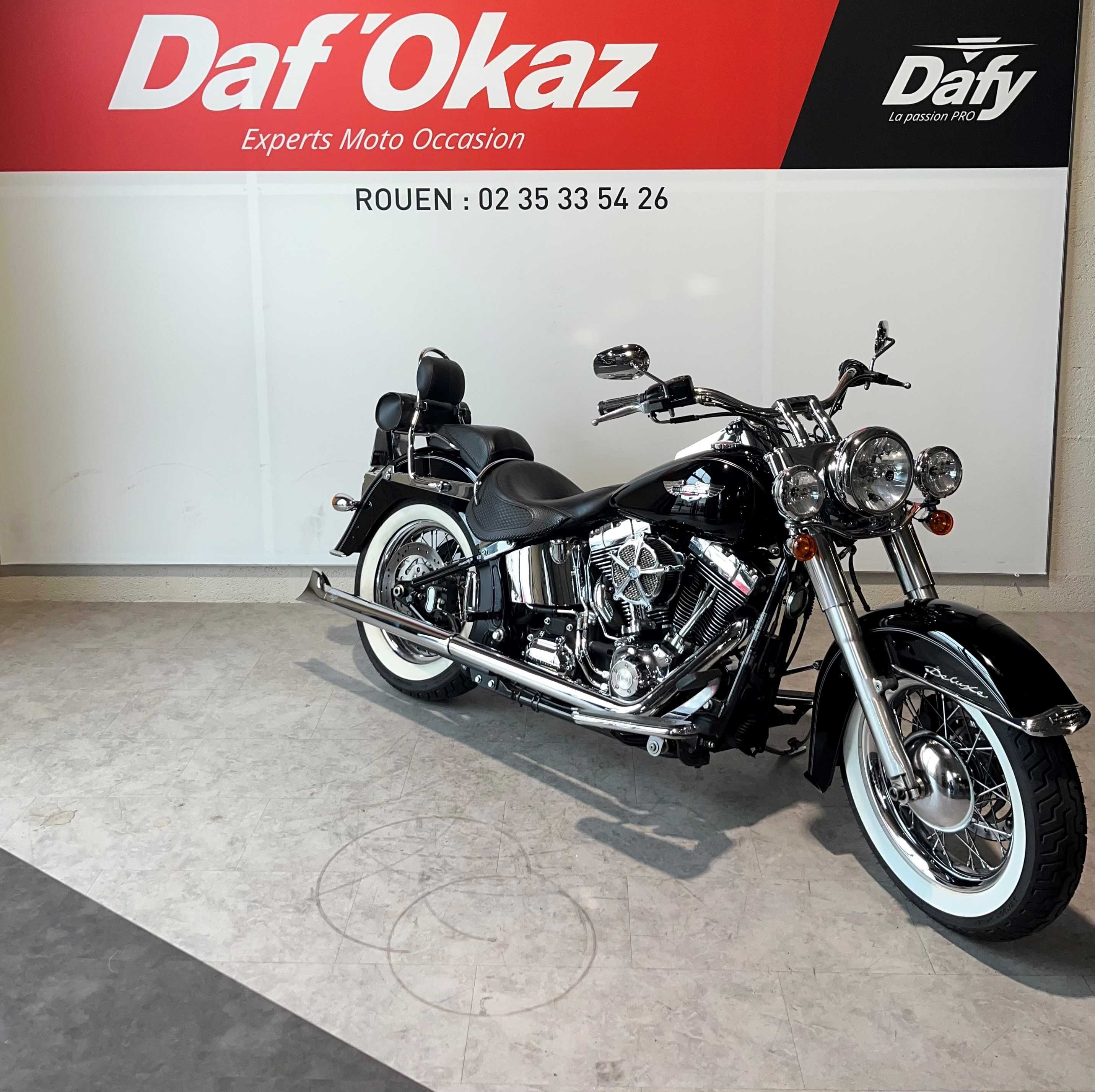 Harley-Davidson DELUXE SOFTAIL DELUXE 1584 2011 HD vue 3/4 droite